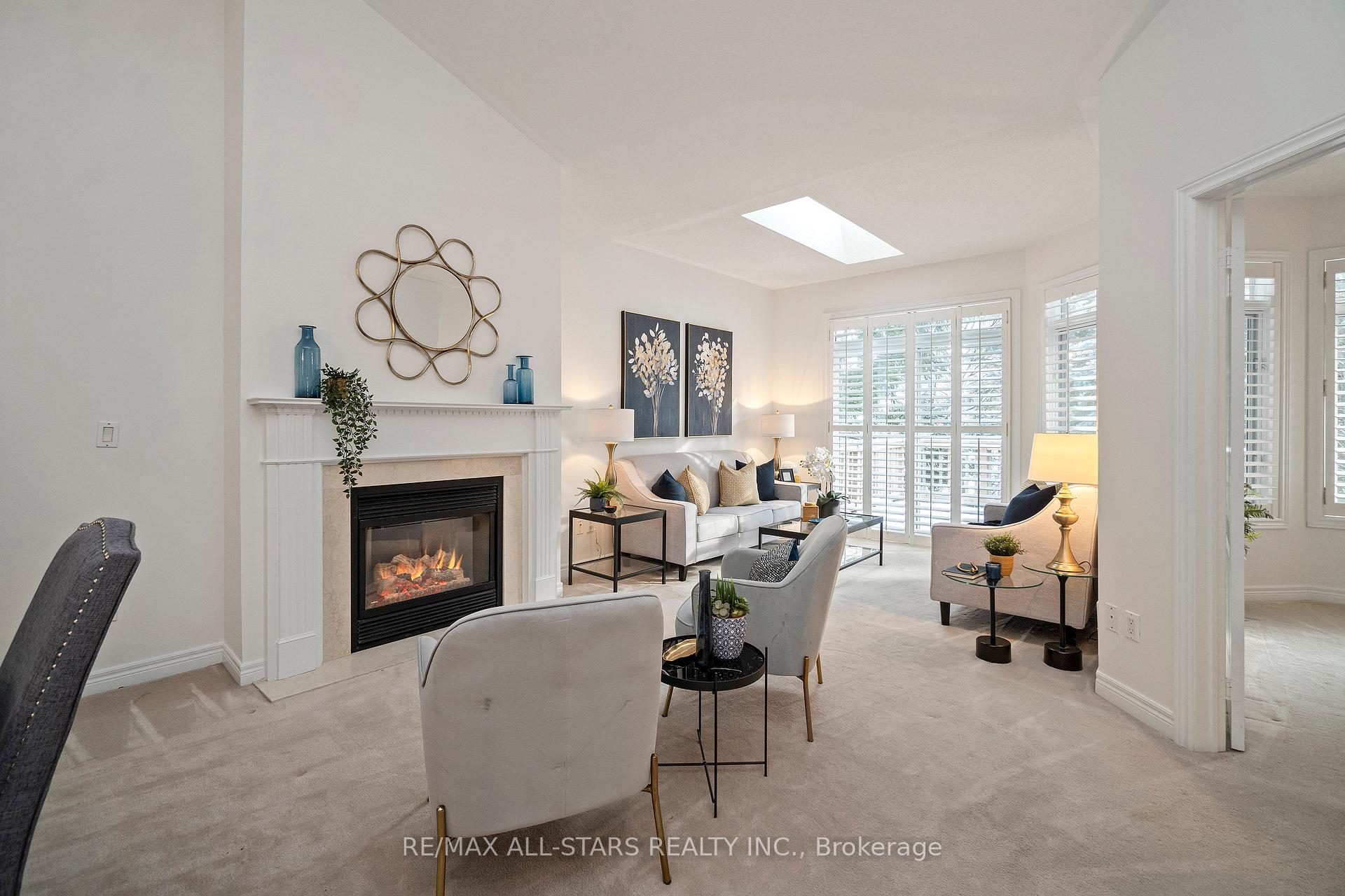 Photo 1 of 68 Celebrity Greens Way, Markham, Greensborough — HOMEH