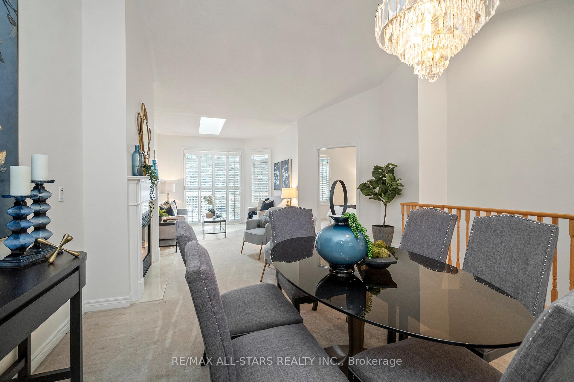 Photo 13 of 68 Celebrity Greens Way, Markham, Greensborough — HOMEH