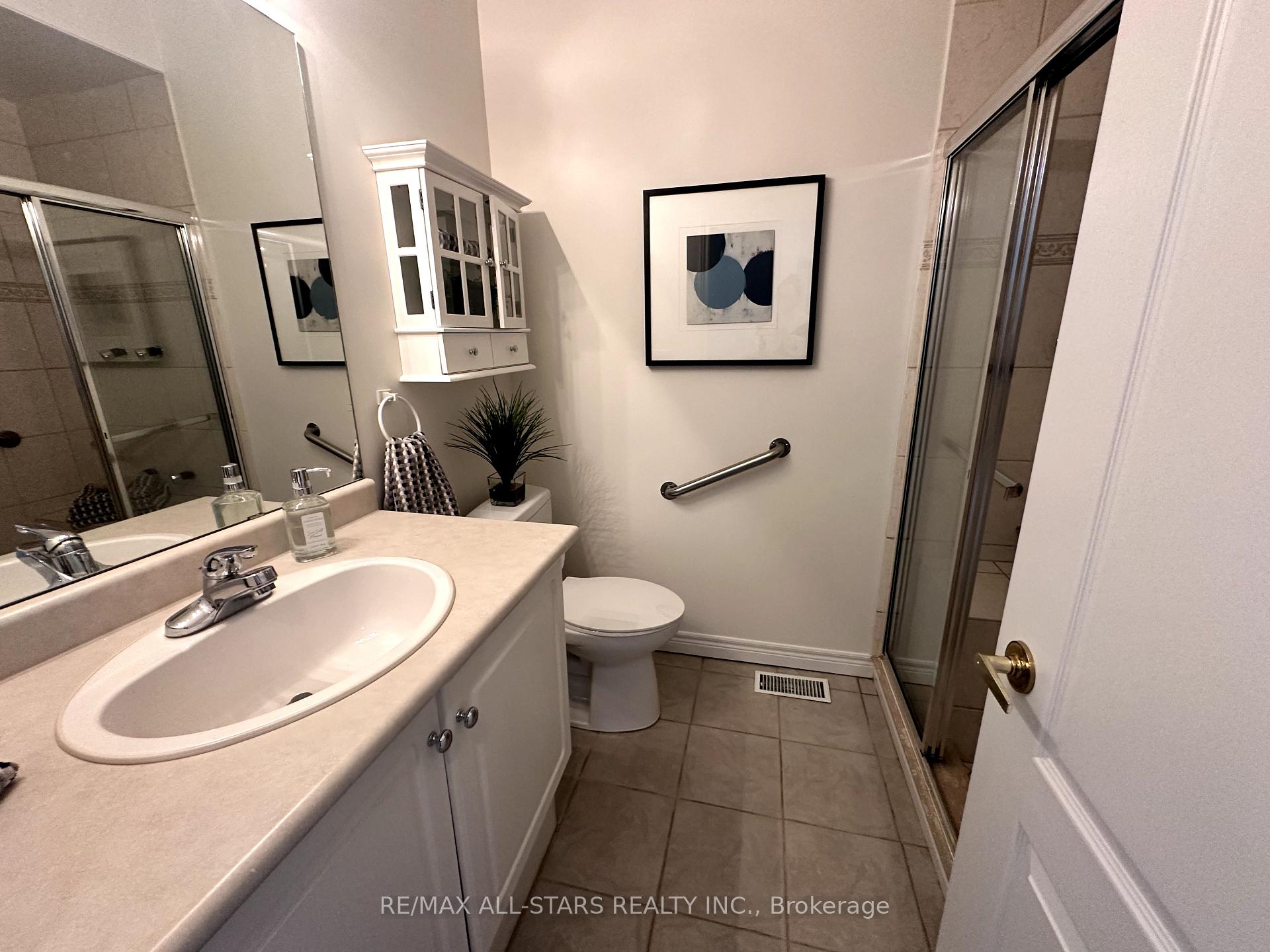 Photo 24 of 68 Celebrity Greens Way, Markham, Greensborough — HOMEH