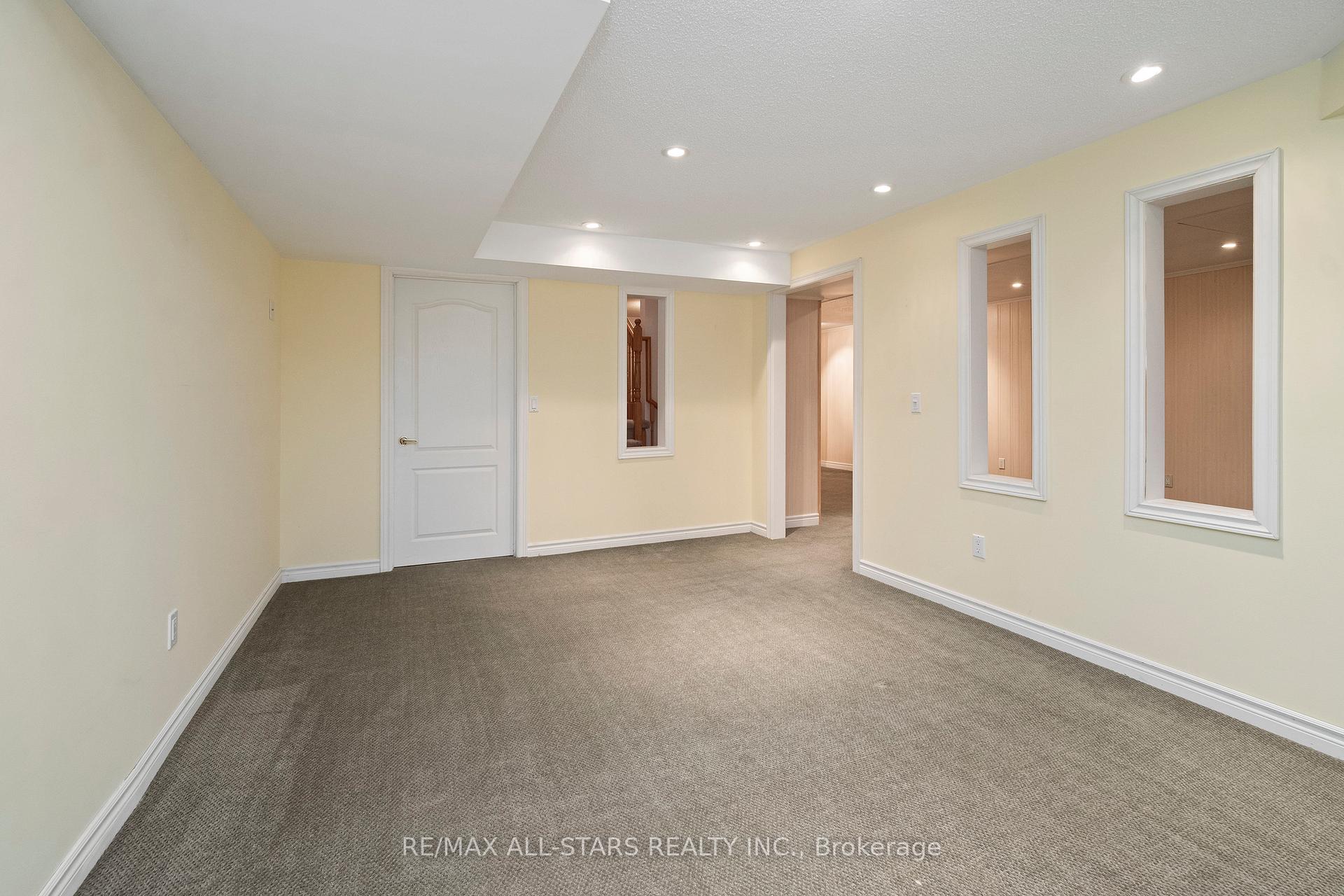 Photo 30 of 68 Celebrity Greens Way, Markham, Greensborough — HOMEH