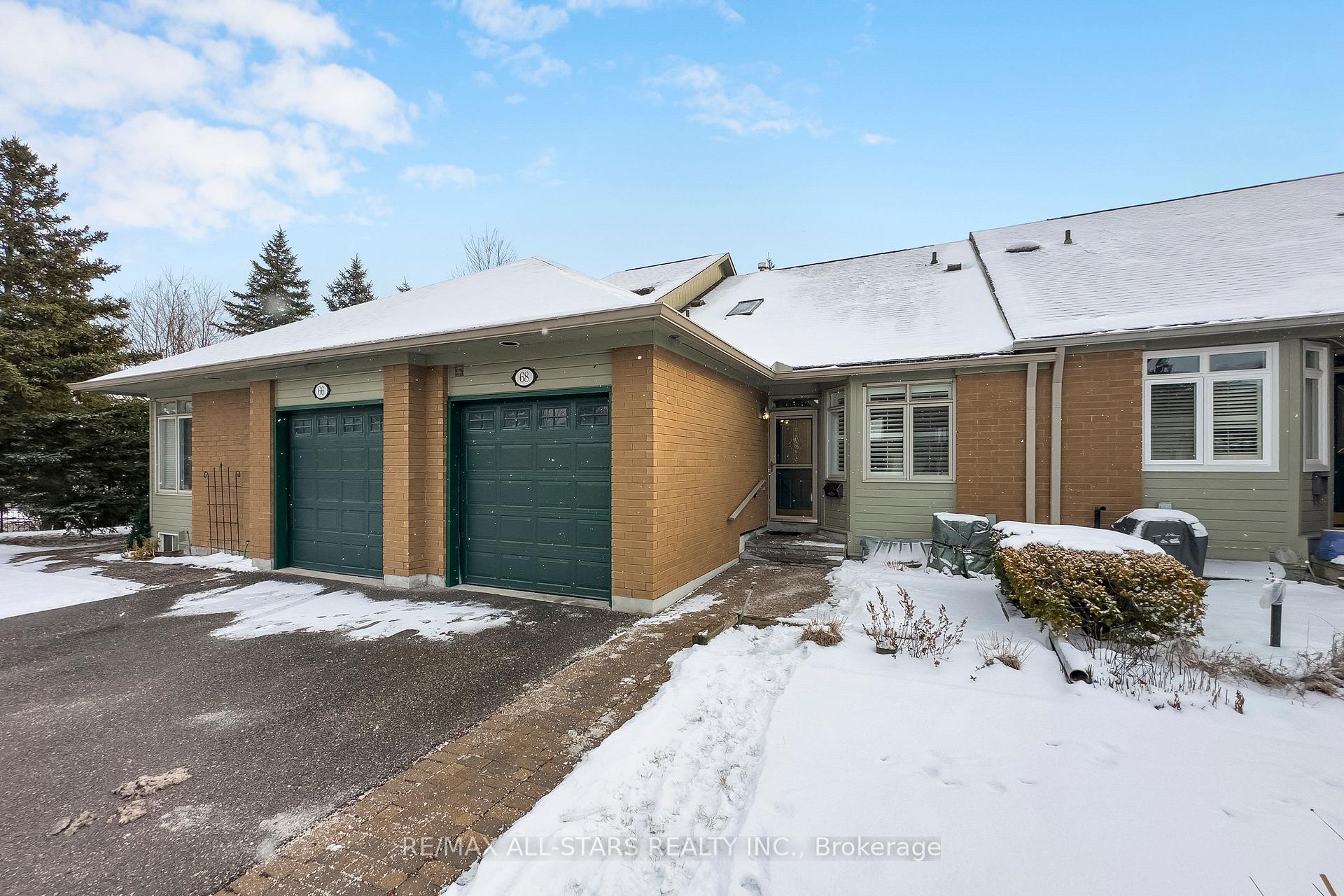 Photo 33 of 68 Celebrity Greens Way, Markham, Greensborough — HOMEH