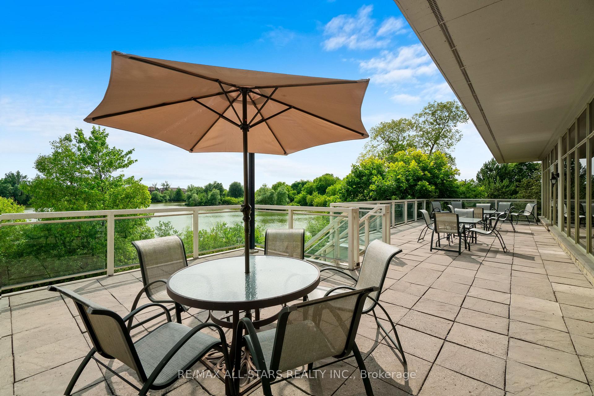 Photo 40 of 68 Celebrity Greens Way, Markham, Greensborough — HOMEH