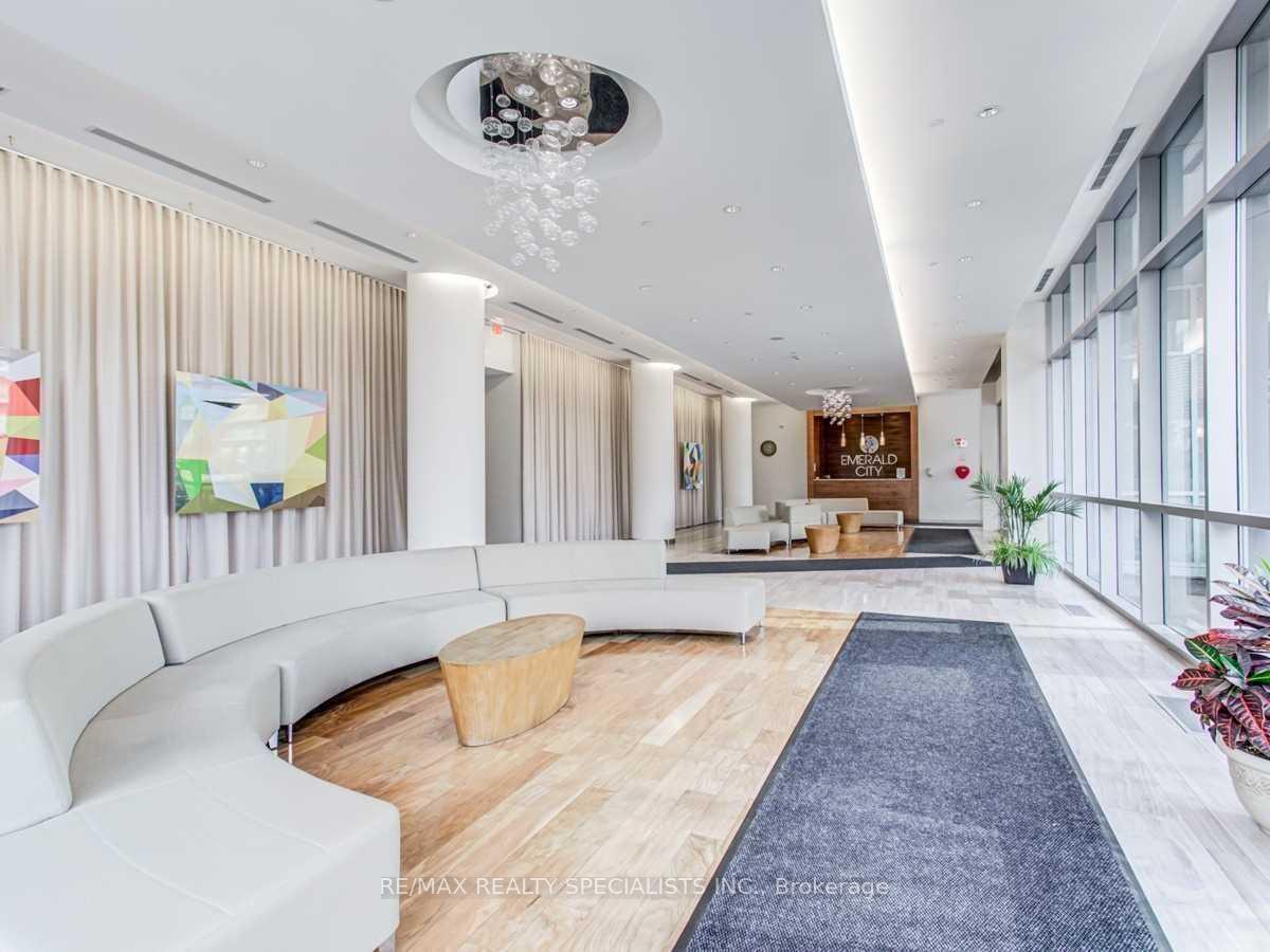 Photo 4 of Unit 2406, 62 Forest Manor Road, North York, Henry Farm — HOMEH