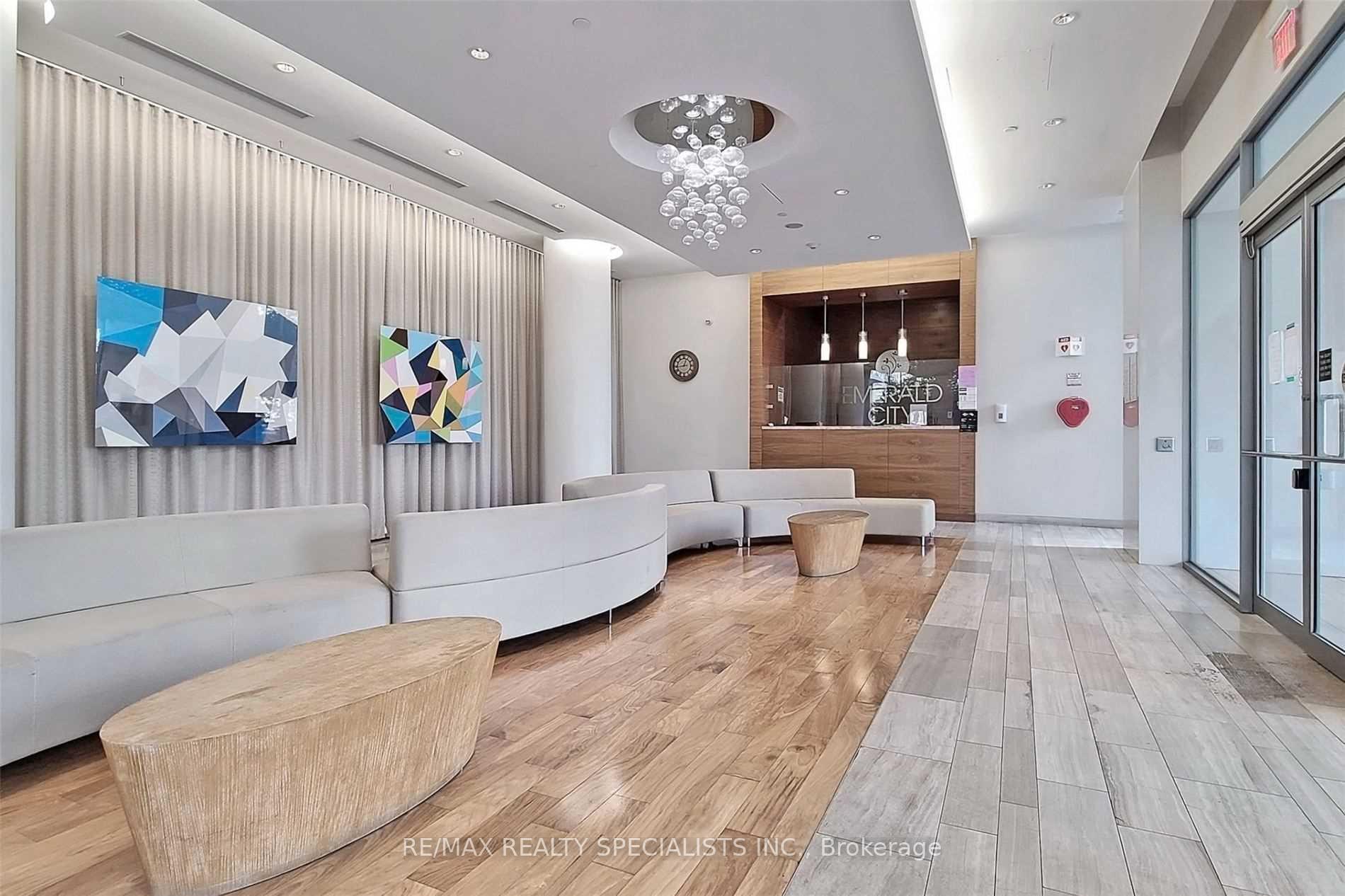 Photo 5 of Unit 2406, 62 Forest Manor Road, North York, Henry Farm — HOMEH