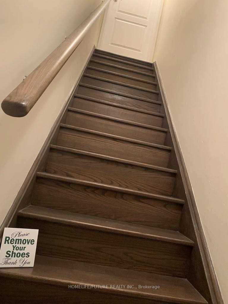 Photo 2 of Unit 223, 10 Dunsheath Way, Markham, Cornell — HOMEH