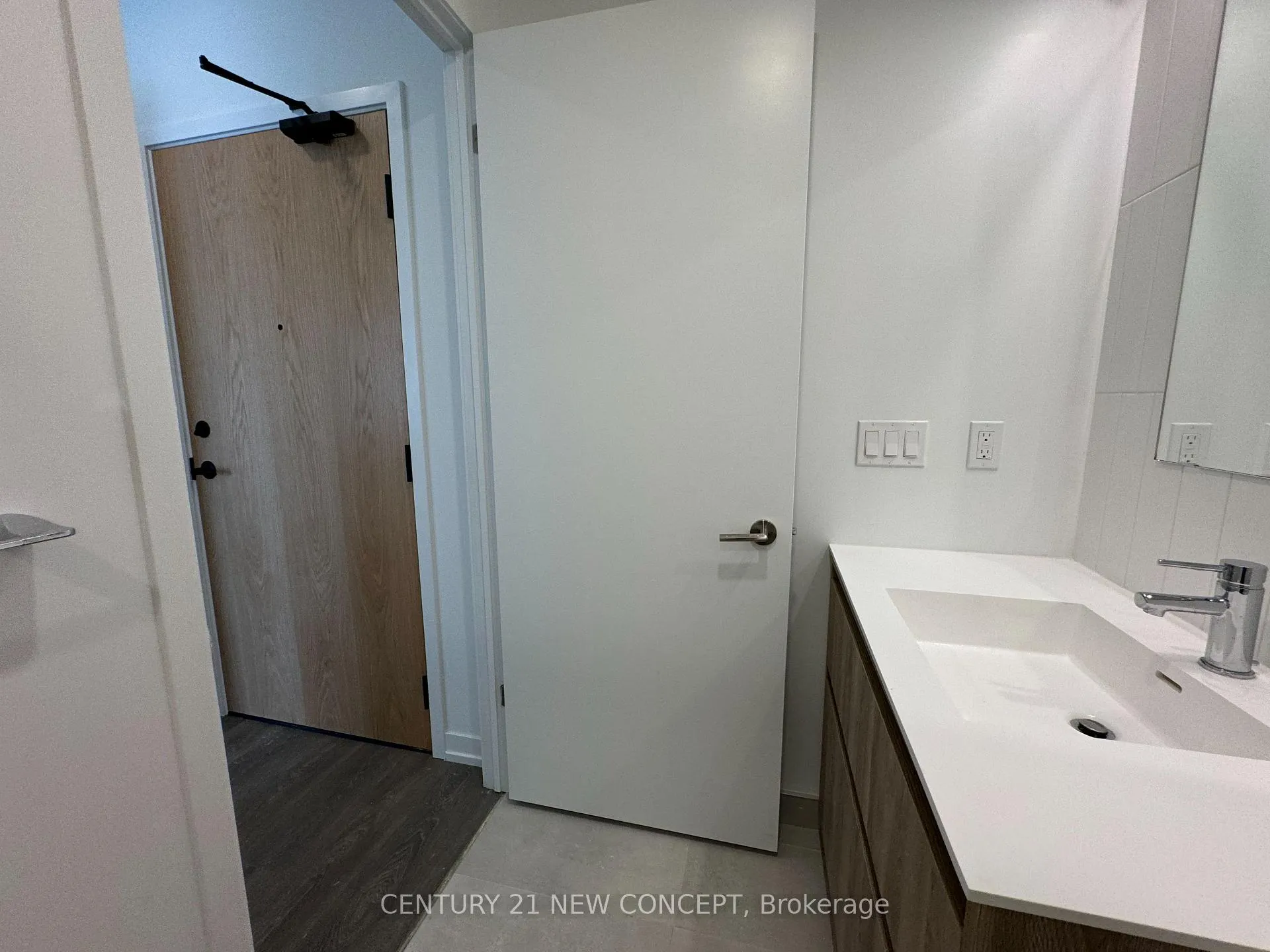 Photo 3 of Unit D-529, 8 beverly glen Boulevard, Vaughan, Beverley Glen — HOMEH
