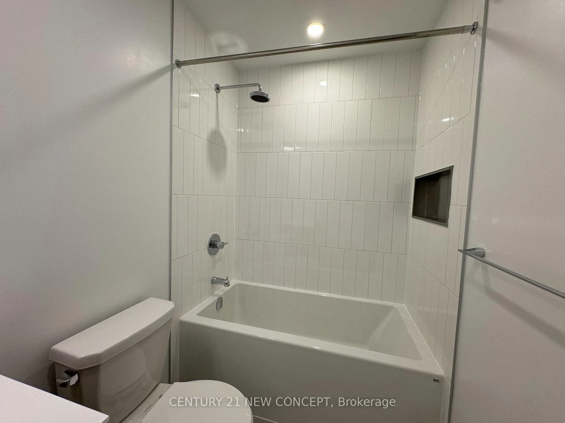 Photo 4 of Unit D-529, 8 beverly glen Boulevard, Vaughan, Beverley Glen — HOMEH