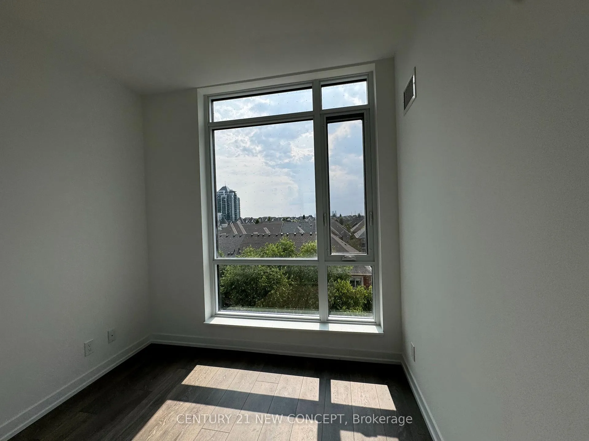 Photo 14 of Unit D-529, 8 beverly glen Boulevard, Vaughan, Beverley Glen — HOMEH