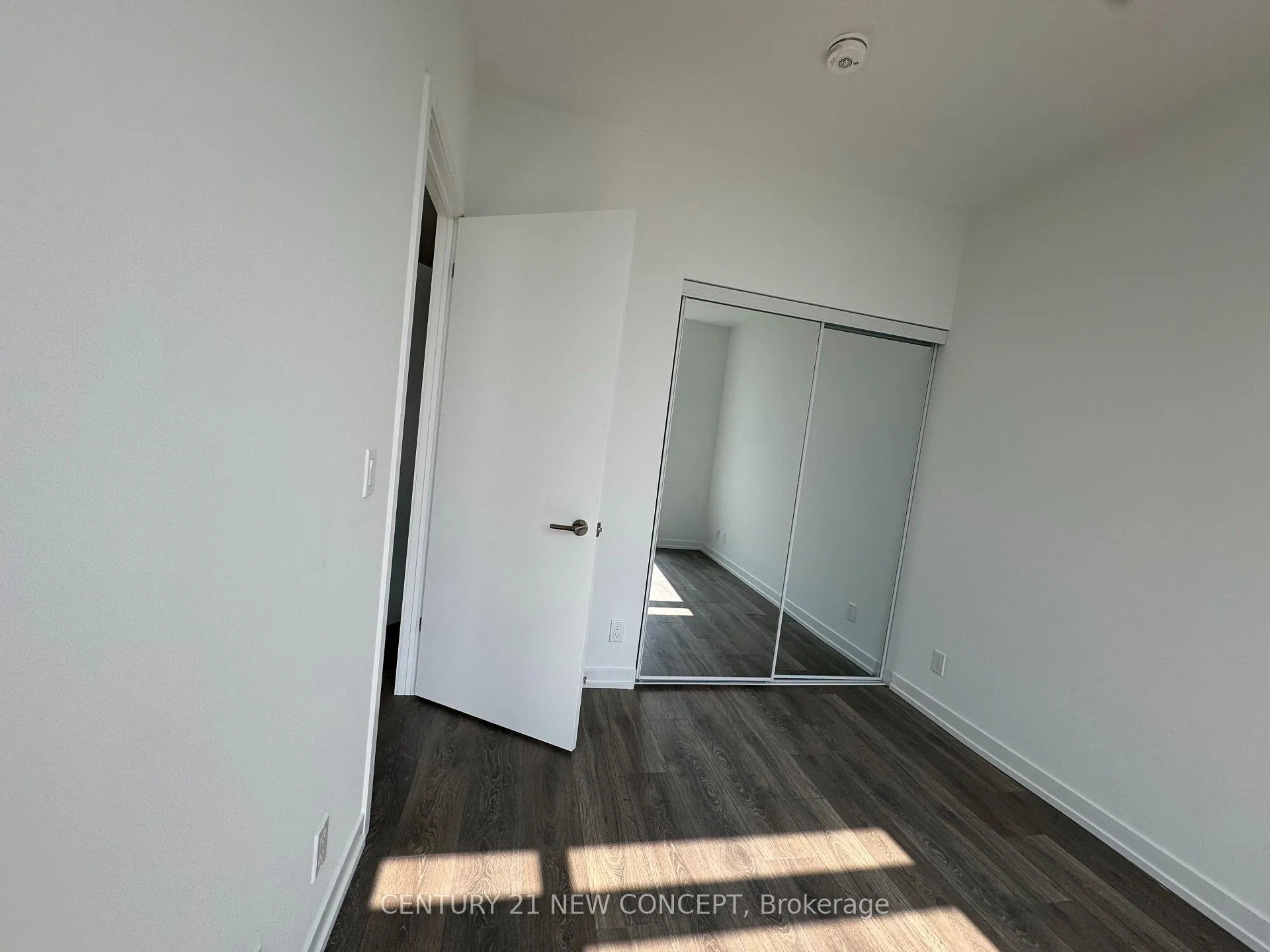 Photo 15 of Unit D-529, 8 beverly glen Boulevard, Vaughan, Beverley Glen — HOMEH
