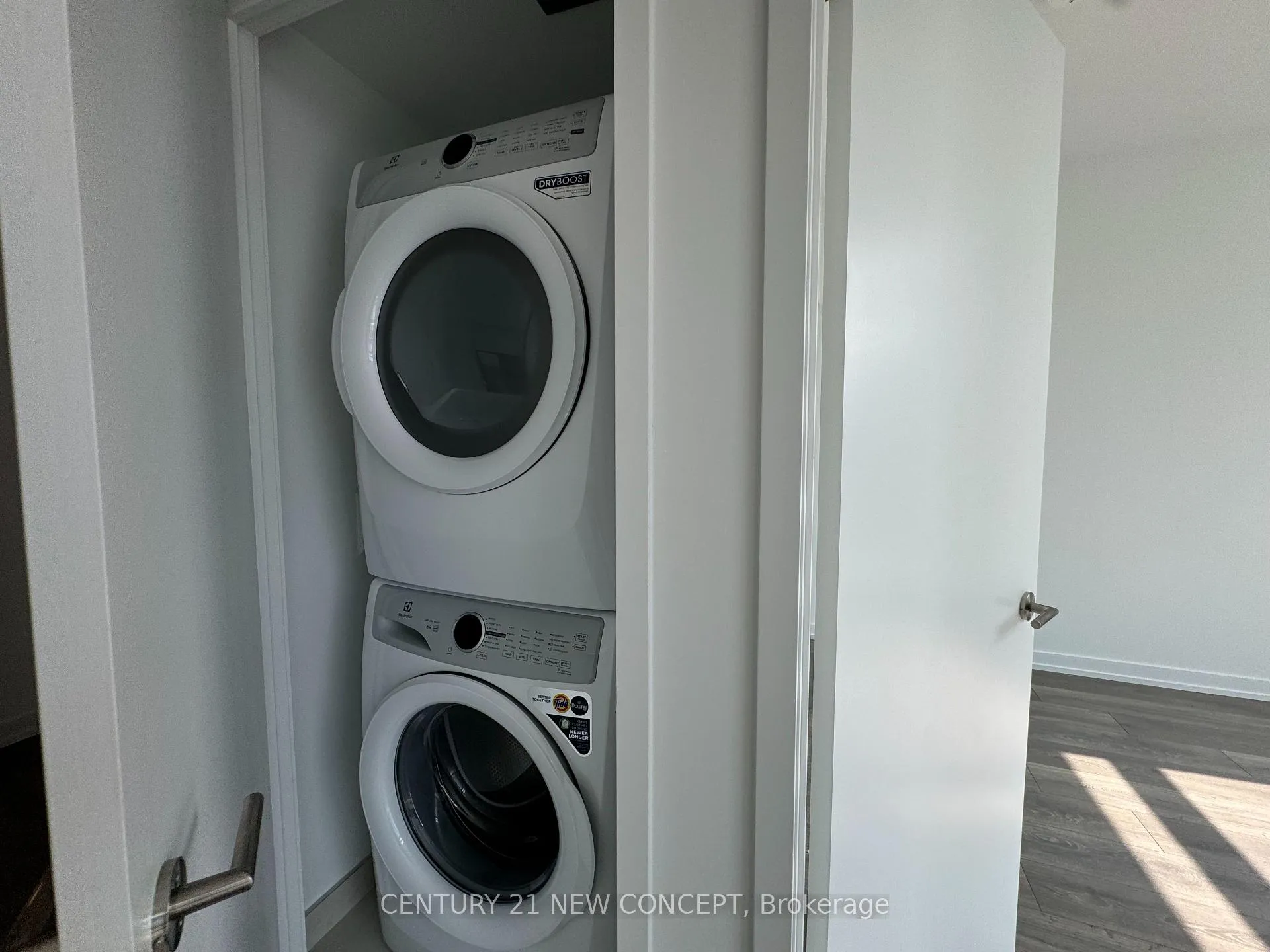 Photo 21 of Unit D-529, 8 beverly glen Boulevard, Vaughan, Beverley Glen — HOMEH