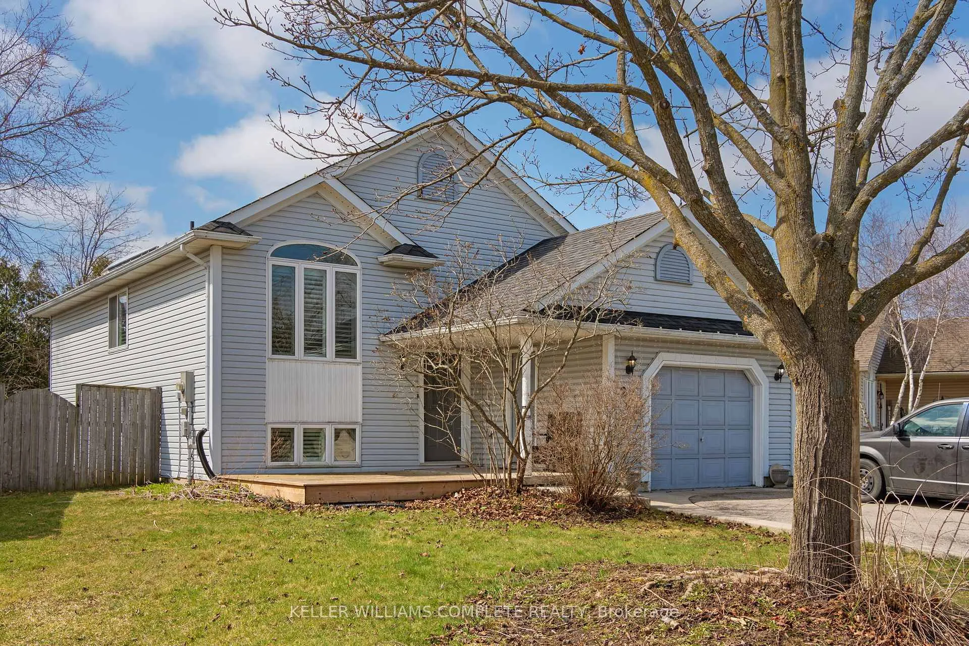 Photo 2 of 27 Morgan Drive, Haldimand — HOMEH