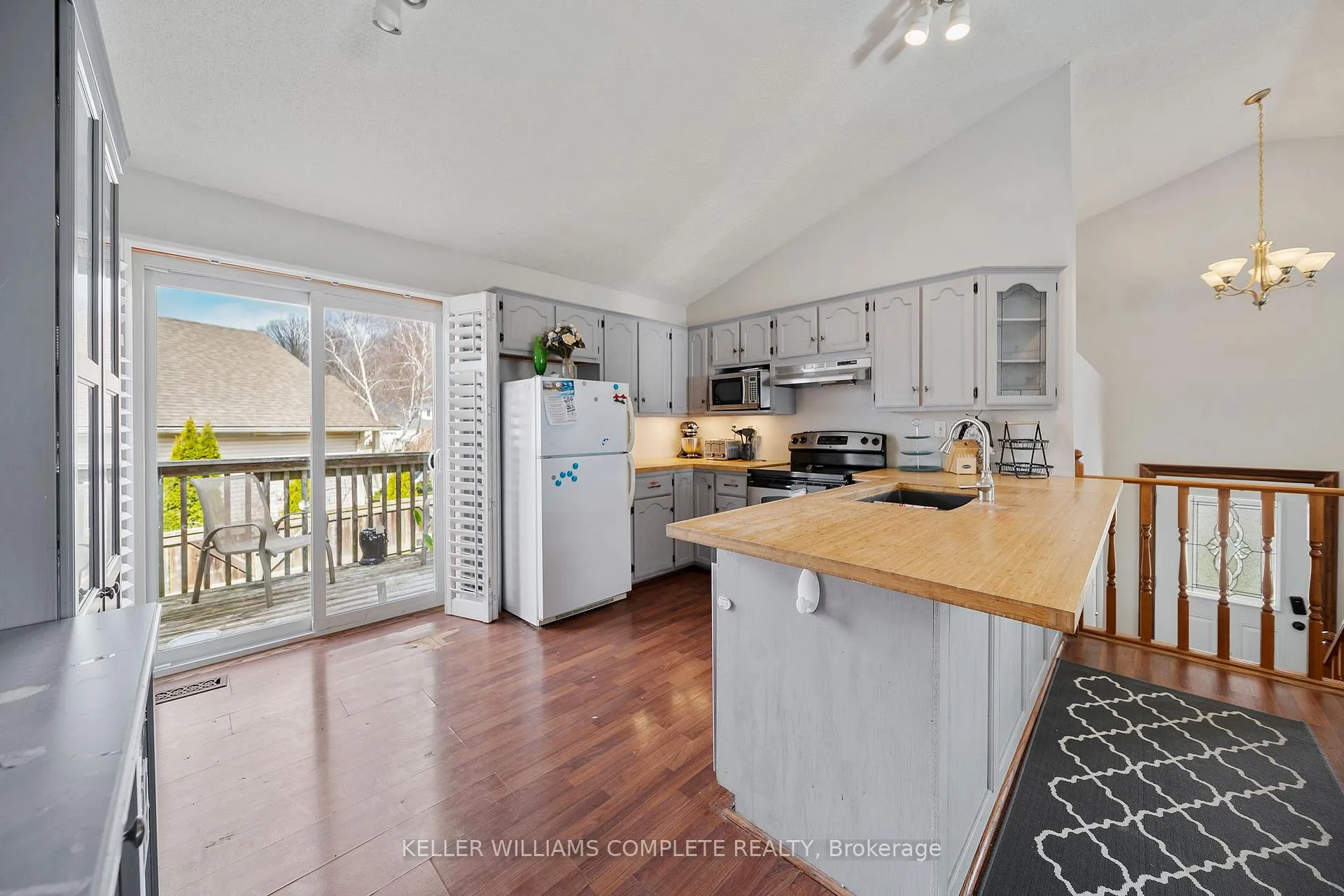Photo 11 of 27 Morgan Drive, Haldimand — HOMEH