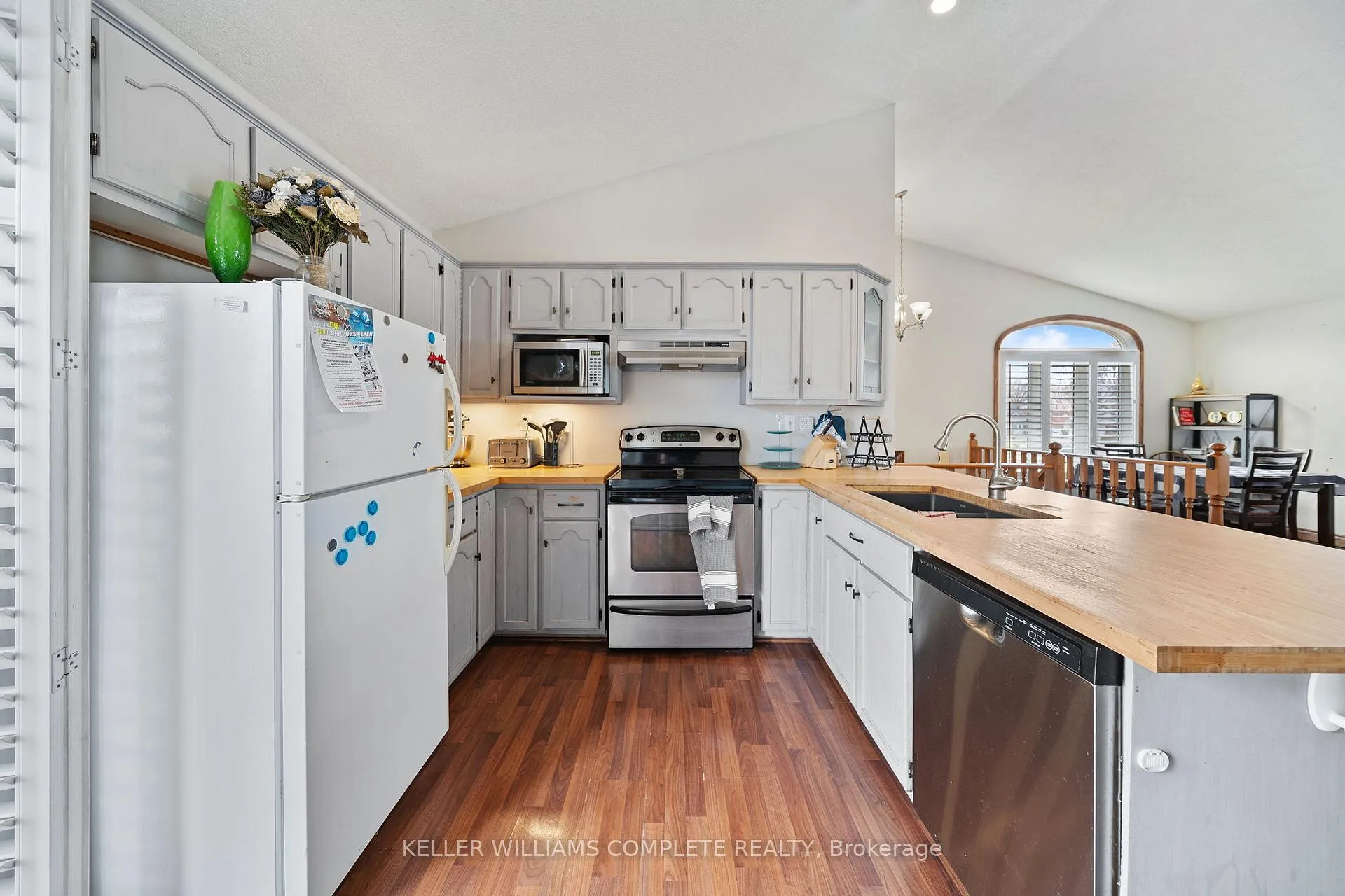 Photo 12 of 27 Morgan Drive, Haldimand — HOMEH