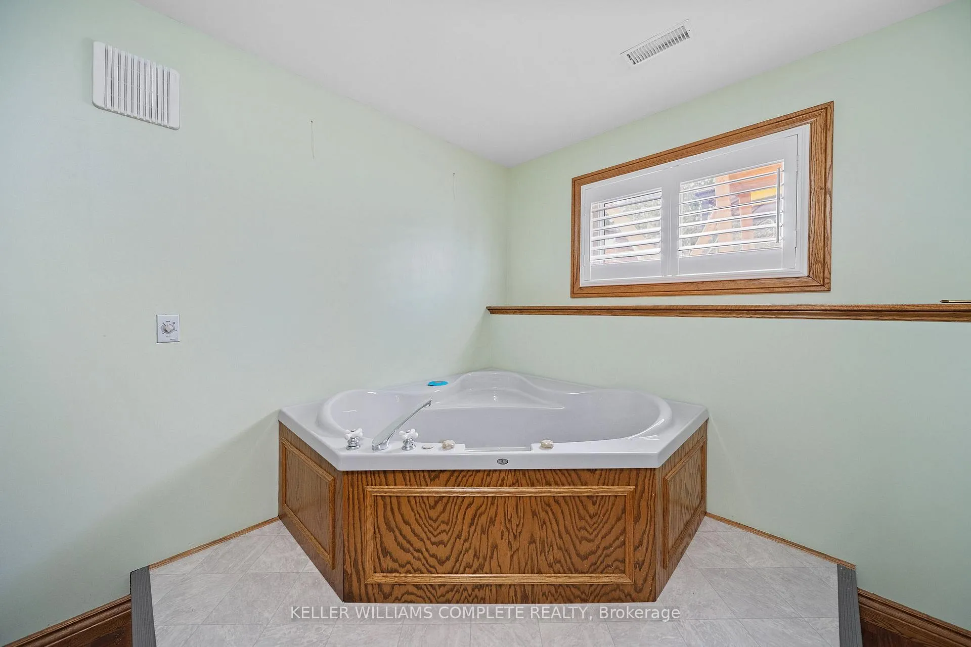Photo 27 of 27 Morgan Drive, Haldimand — HOMEH