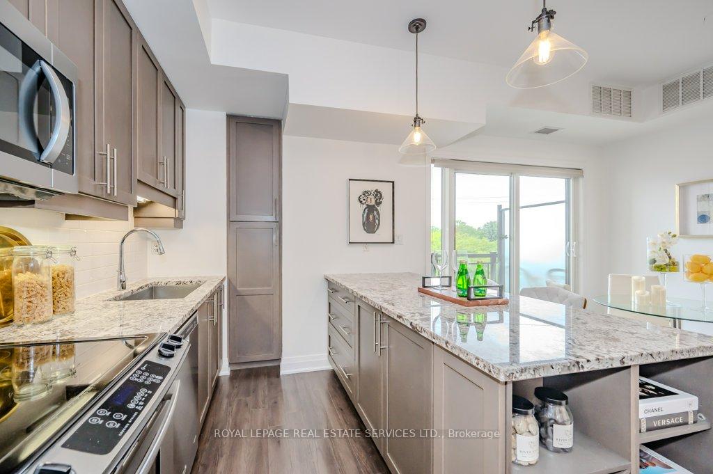 Photo 14 of Unit 417, 128 Garden Drive, Oakville, Central — HOMEH