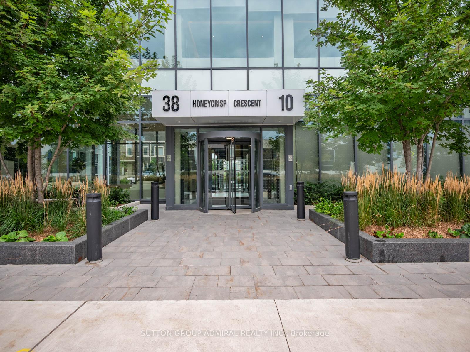 Photo 2 of Unit 1607, 10 Honeycrisp Crescent, Vaughan, Vaughan Corporate Centre — HOMEH