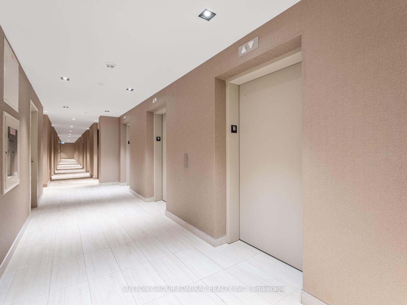 Photo 5 of Unit 1607, 10 Honeycrisp Crescent, Vaughan, Vaughan Corporate Centre — HOMEH