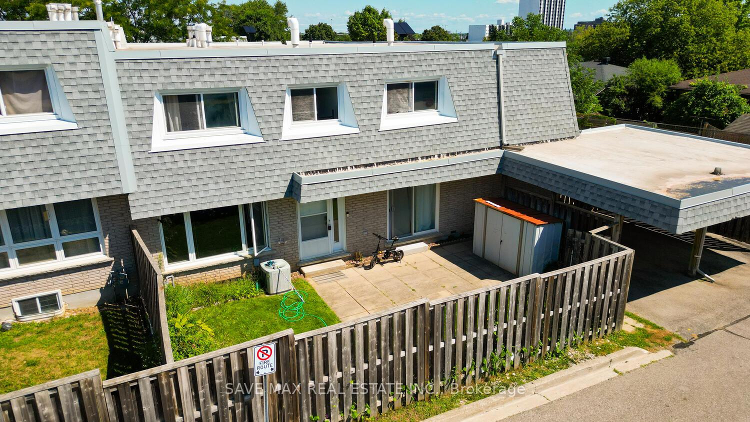 Front of Unit 38, 14 Williamsburg Road