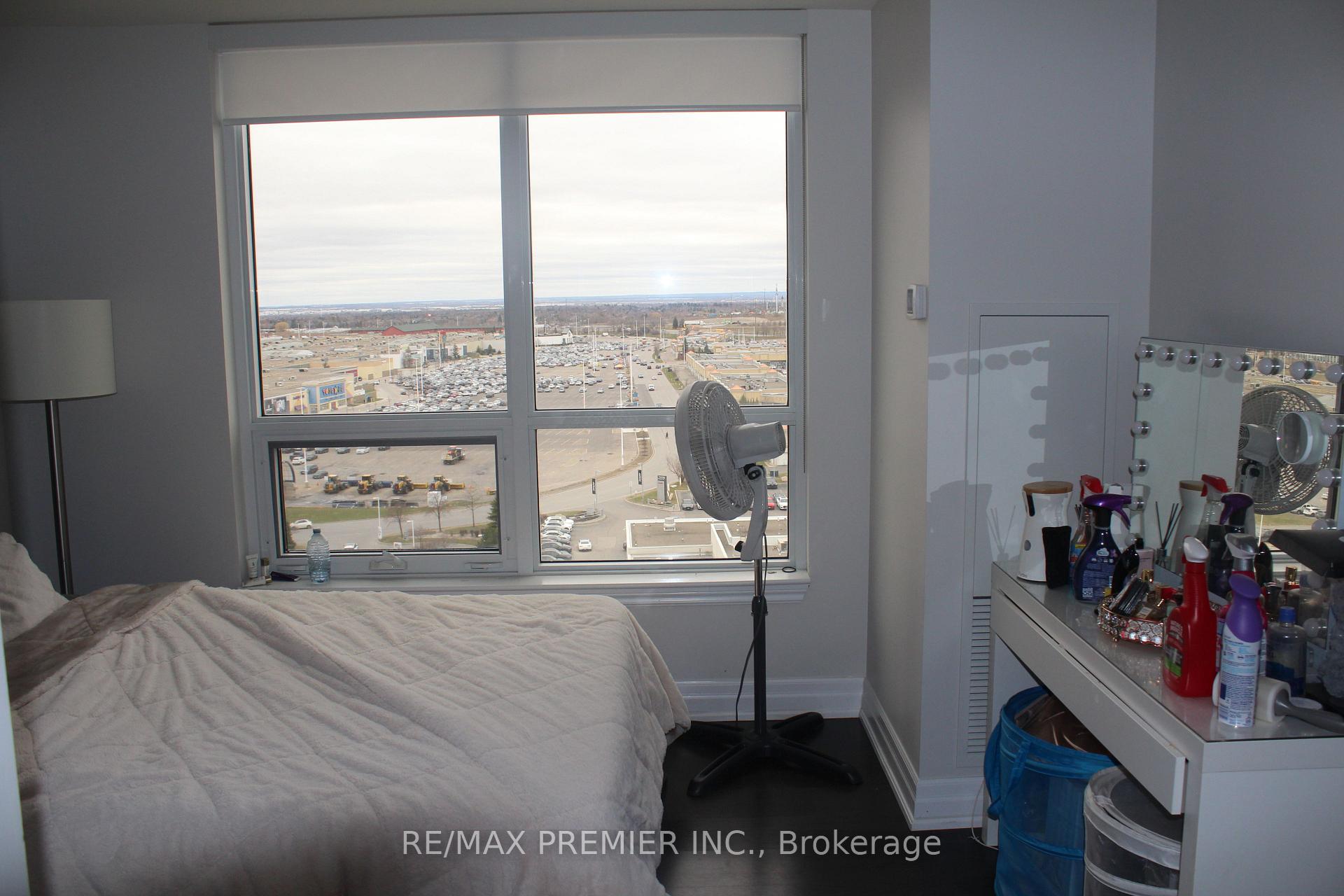 Photo 14 of Unit 1210, 9085 Jane Street, Vaughan, Concord — HOMEH