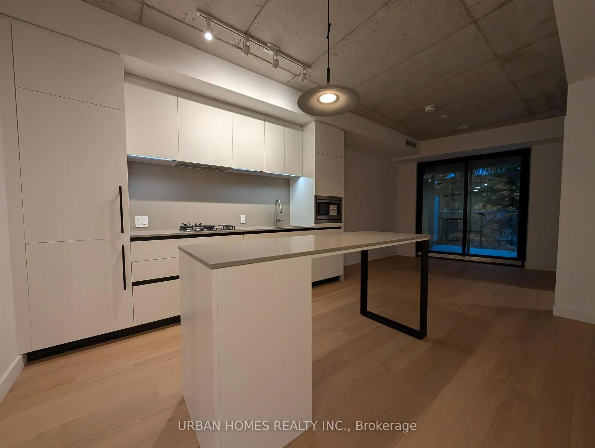 Photo 5 of Unit 413, 1720 Bayview Avenue, Toronto, Mount Pleasant East — HOMEH