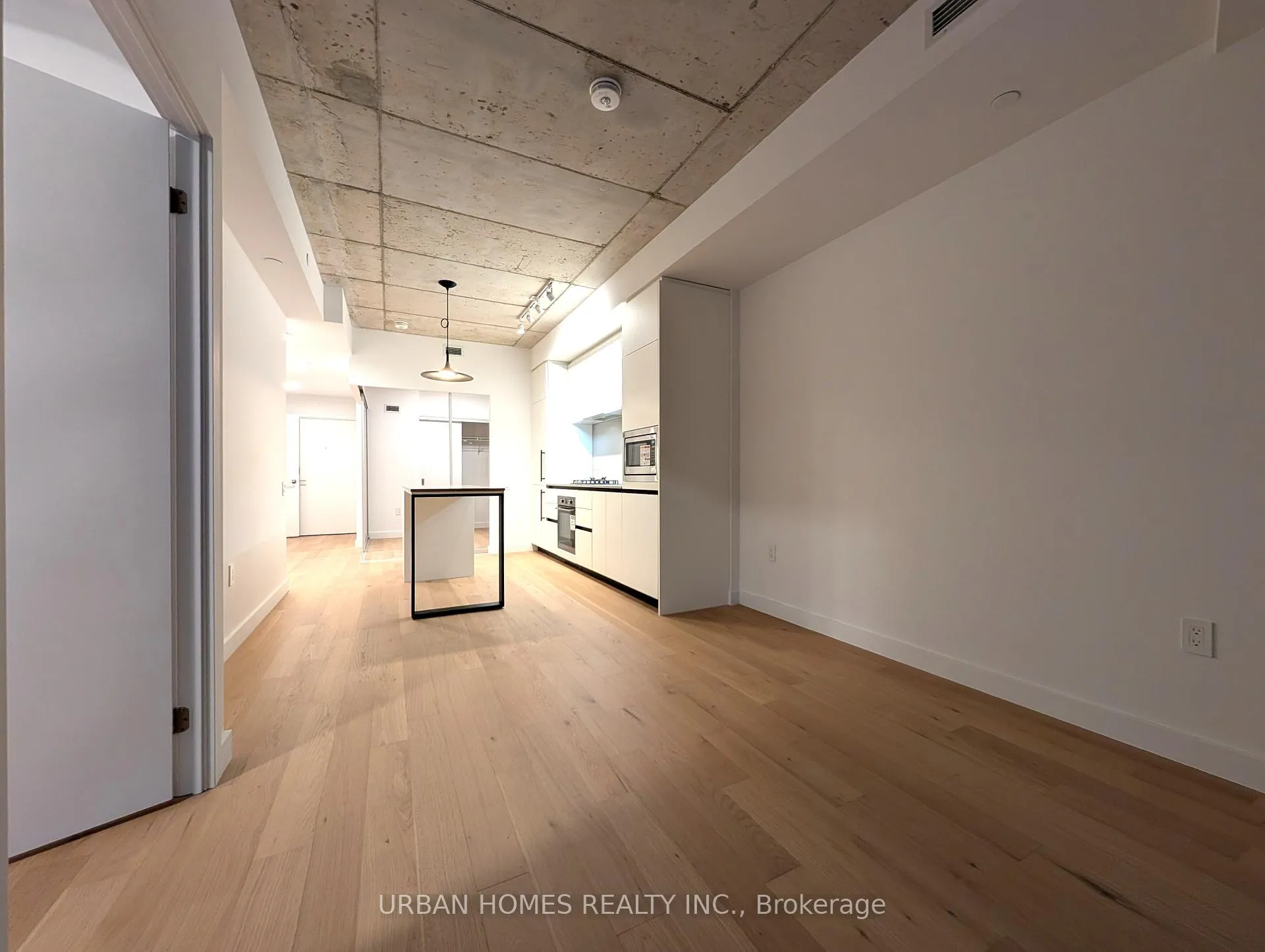 Photo 9 of Unit 413, 1720 Bayview Avenue, Toronto, Mount Pleasant East — HOMEH
