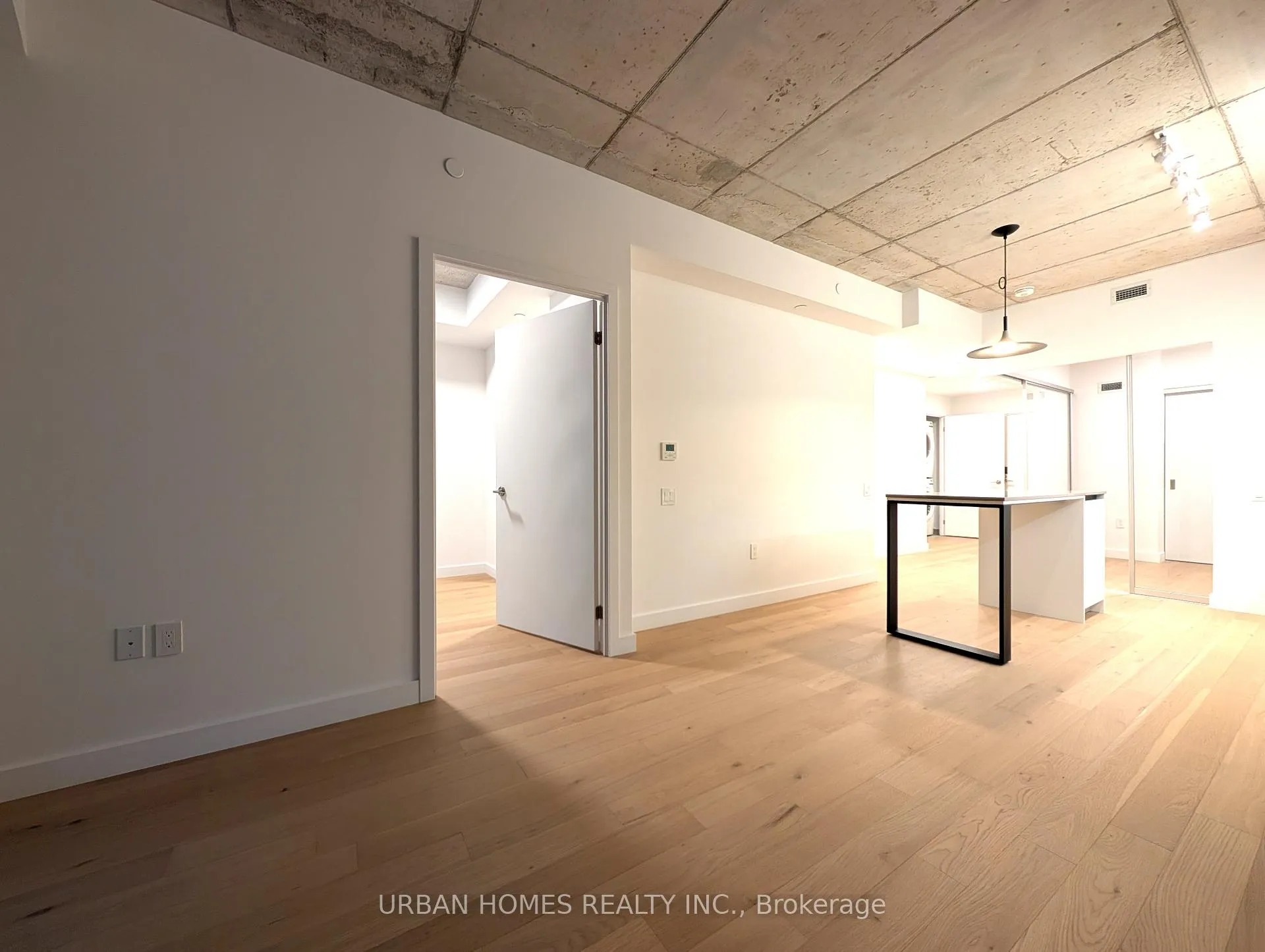 Photo 10 of Unit 413, 1720 Bayview Avenue, Toronto, Mount Pleasant East — HOMEH