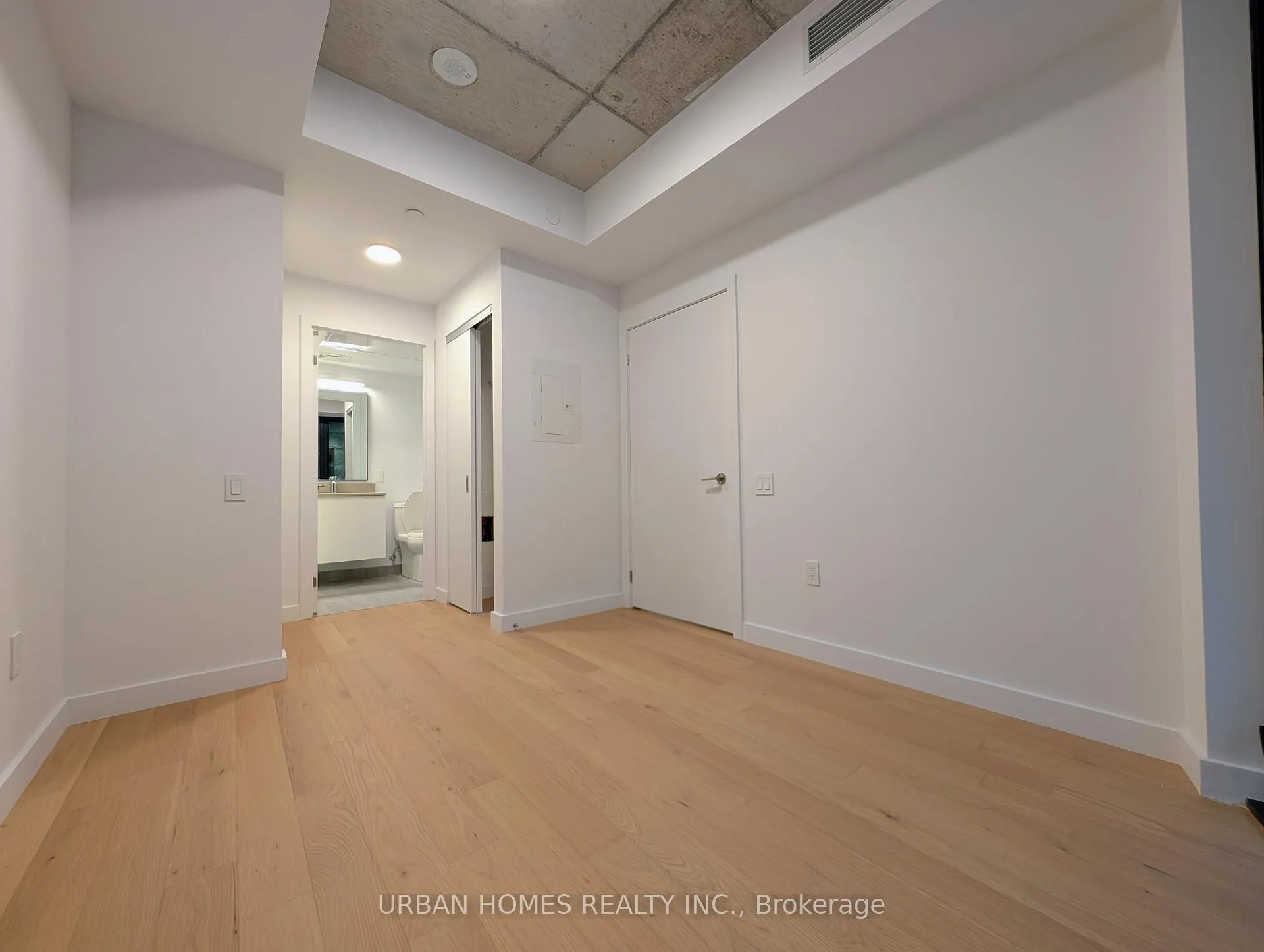 Photo 12 of Unit 413, 1720 Bayview Avenue, Toronto, Mount Pleasant East — HOMEH