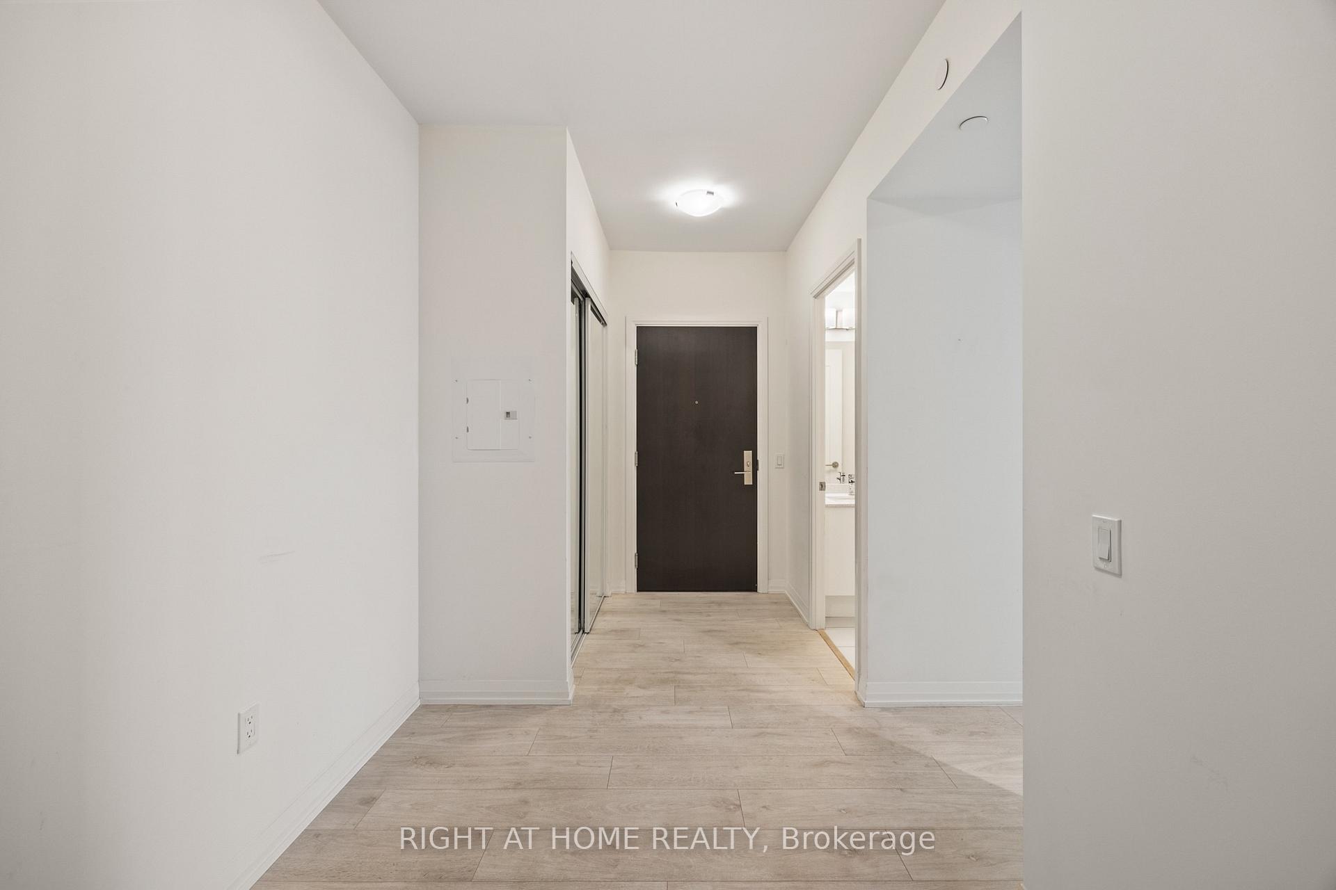Photo 11 of Unit 1025, 9000 Jane Street, Vaughan, Vellore Village — HOMEH