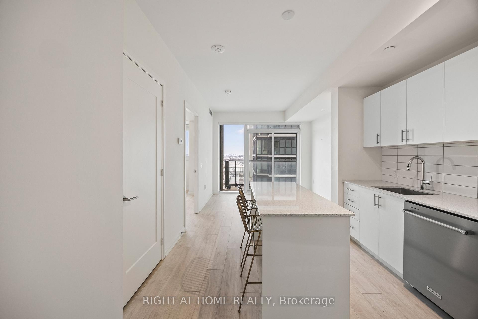 Photo 13 of Unit 1025, 9000 Jane Street, Vaughan, Vellore Village — HOMEH