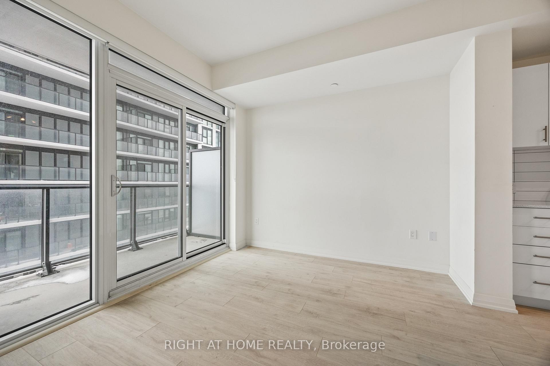 Photo 23 of Unit 1025, 9000 Jane Street, Vaughan, Vellore Village — HOMEH
