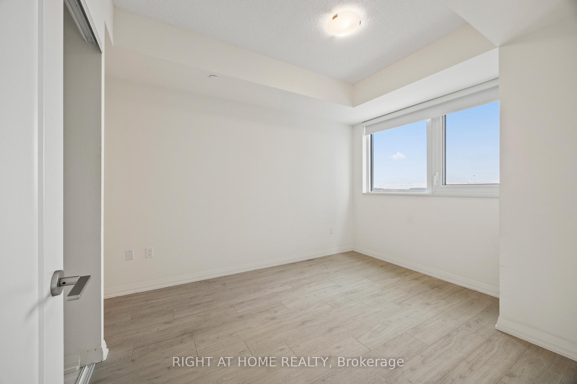 Photo 25 of Unit 1025, 9000 Jane Street, Vaughan, Vellore Village — HOMEH