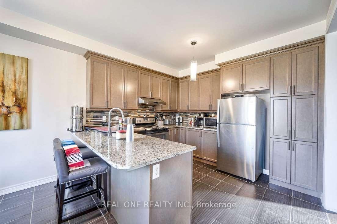 Photo 4 of 378 Hartwell Way, Aurora, Rural Aurora — HOMEH