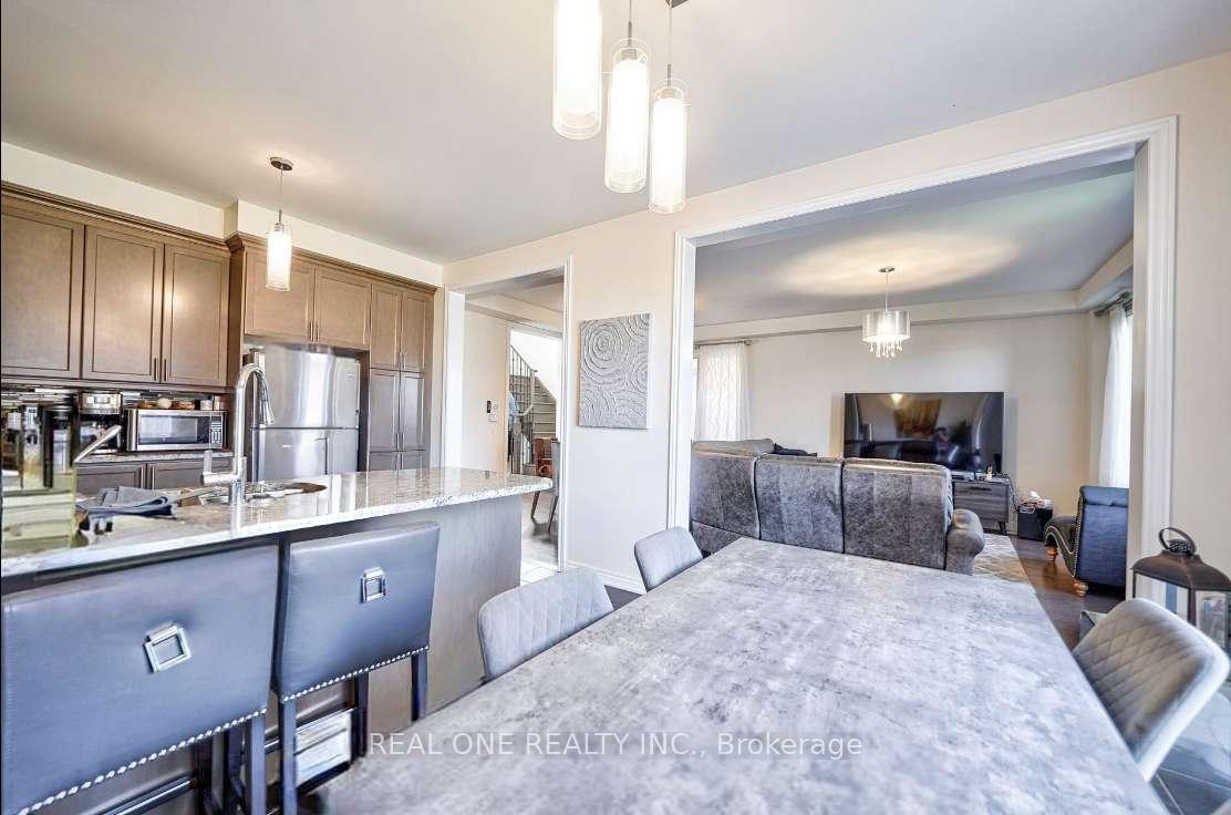 Photo 5 of 378 Hartwell Way, Aurora, Rural Aurora — HOMEH