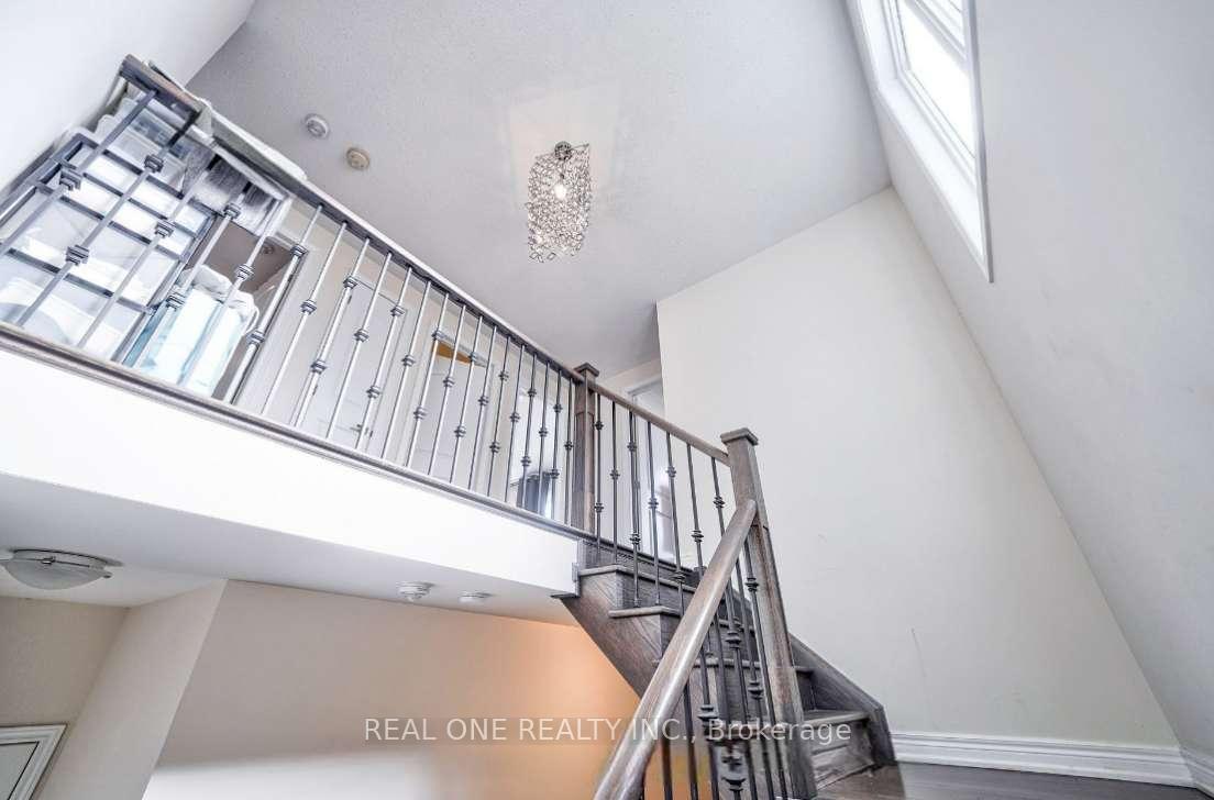 Photo 6 of 378 Hartwell Way, Aurora, Rural Aurora — HOMEH