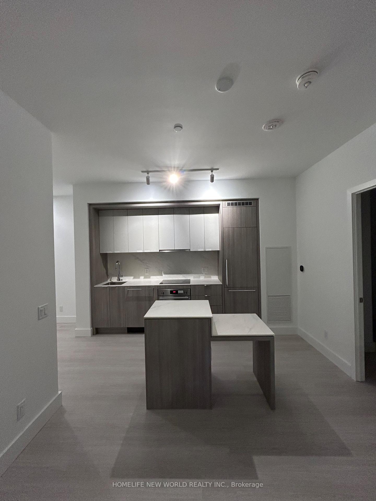 Photo 6 of Unit 223, 6 Greenbriar Road E, North York, Bayview Village — HOMEH