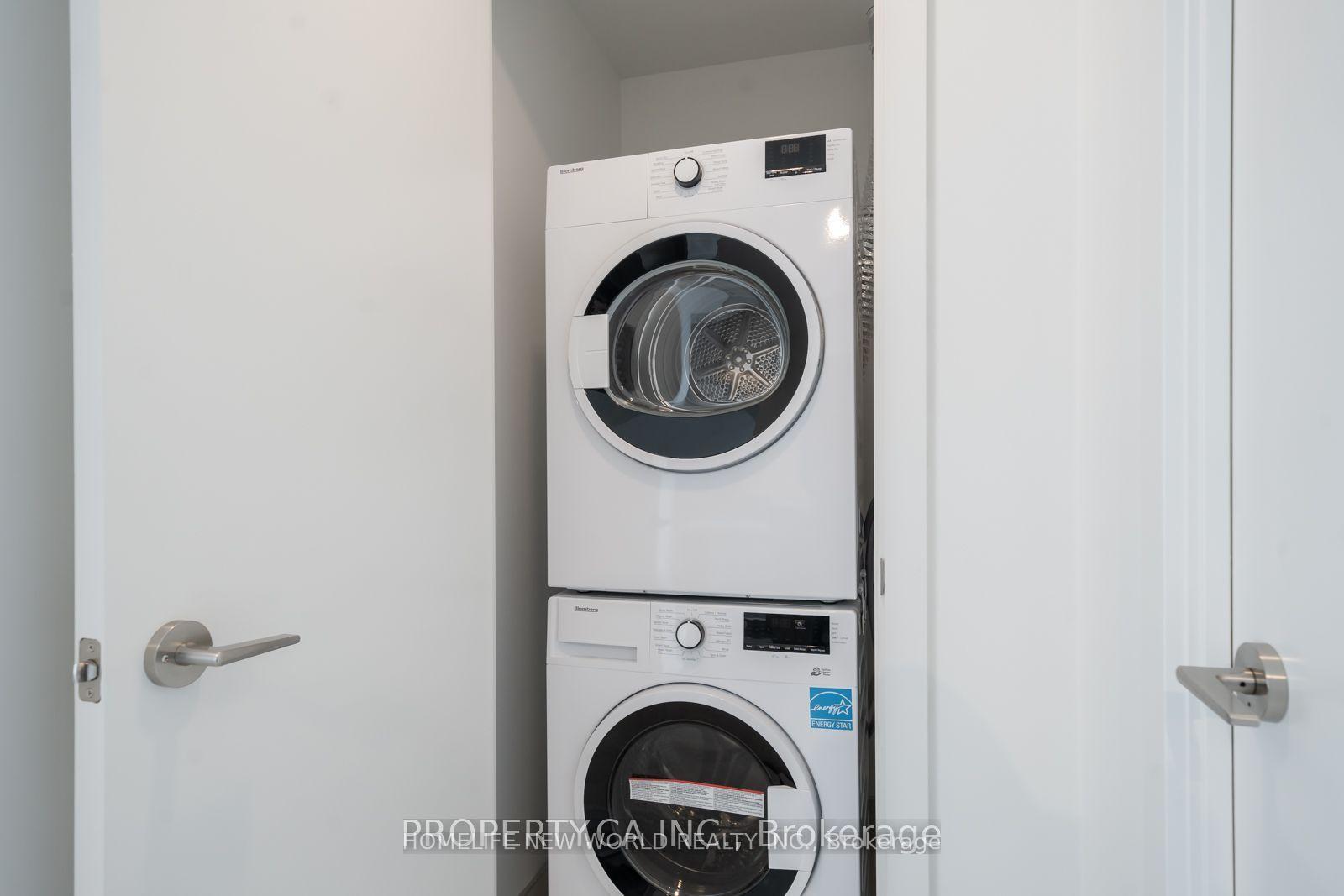 Photo 9 of Unit 223, 6 Greenbriar Road E, North York, Bayview Village — HOMEH