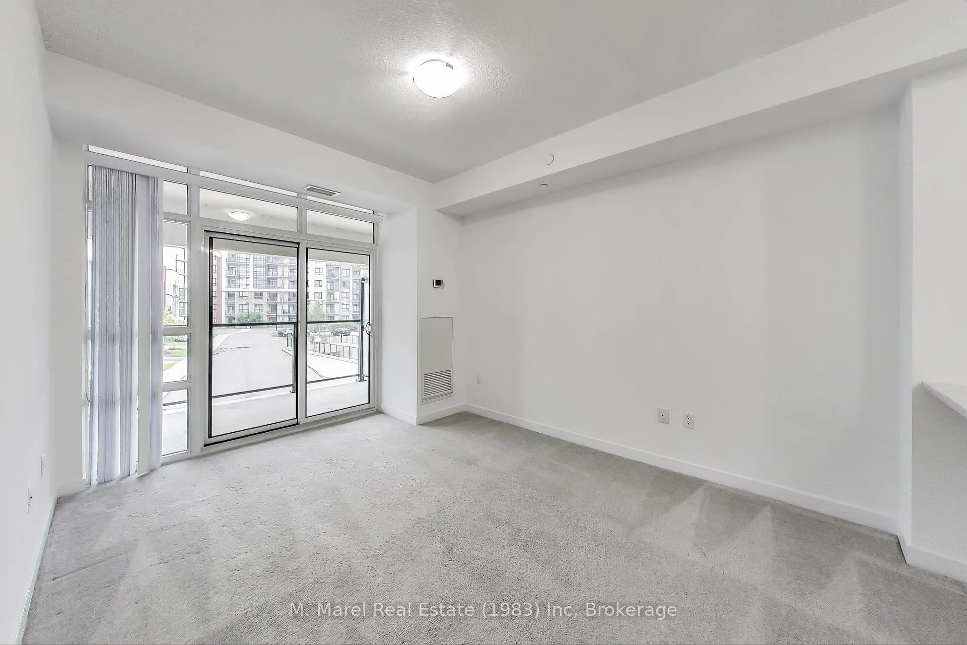Photo 2 of Unit 223, 101 Shoreview Place, Hamilton, Lakeshore — HOMEH