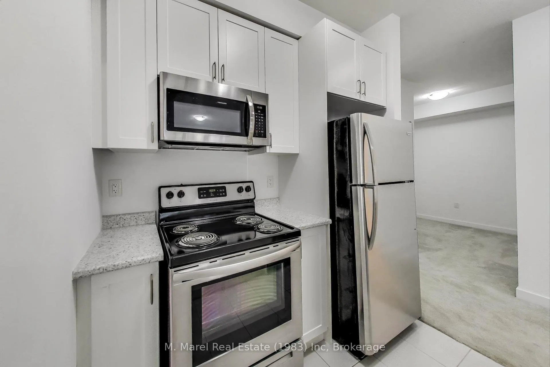 Photo 4 of Unit 223, 101 Shoreview Place, Hamilton, Lakeshore — HOMEH