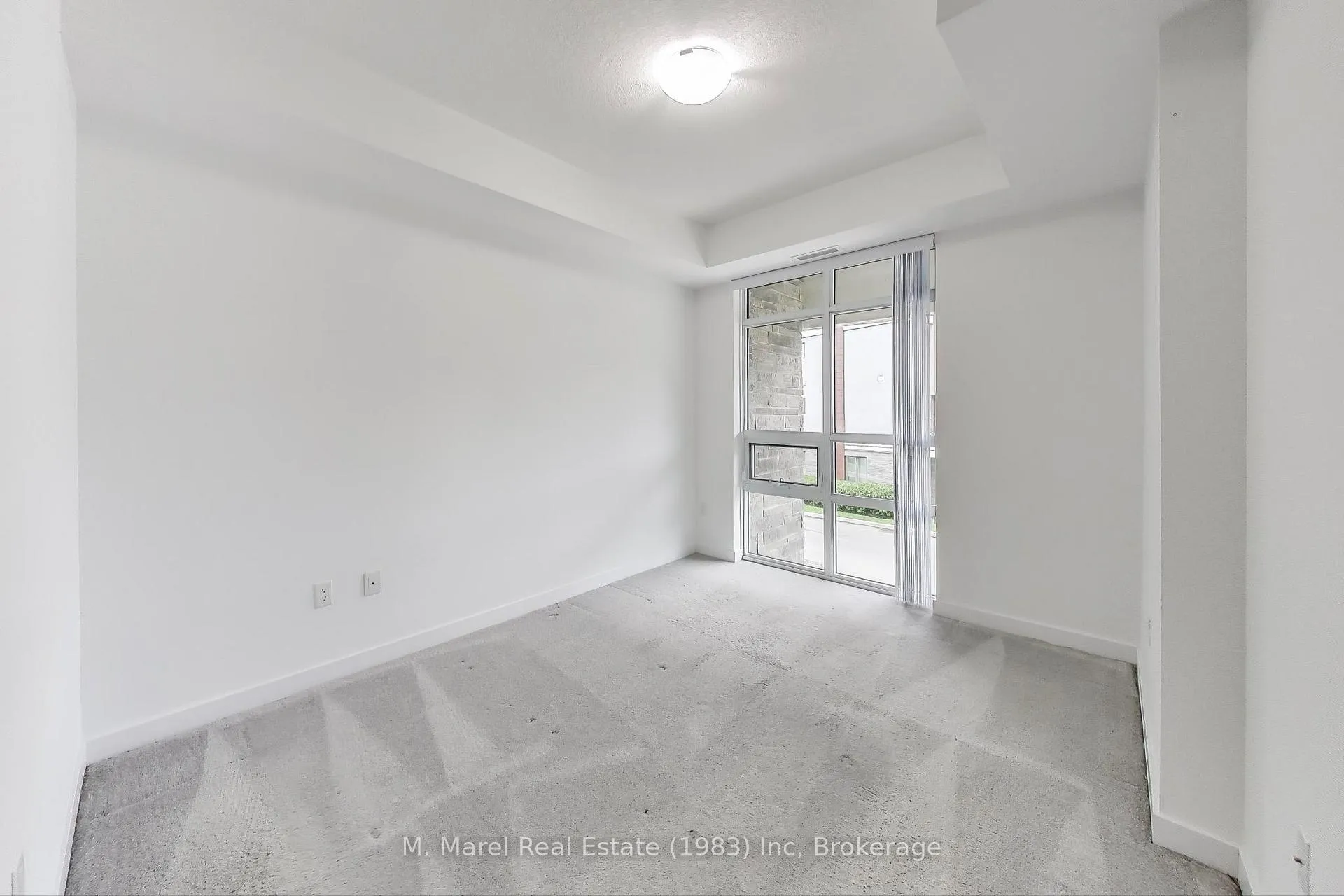 Photo 6 of Unit 223, 101 Shoreview Place, Hamilton, Lakeshore — HOMEH