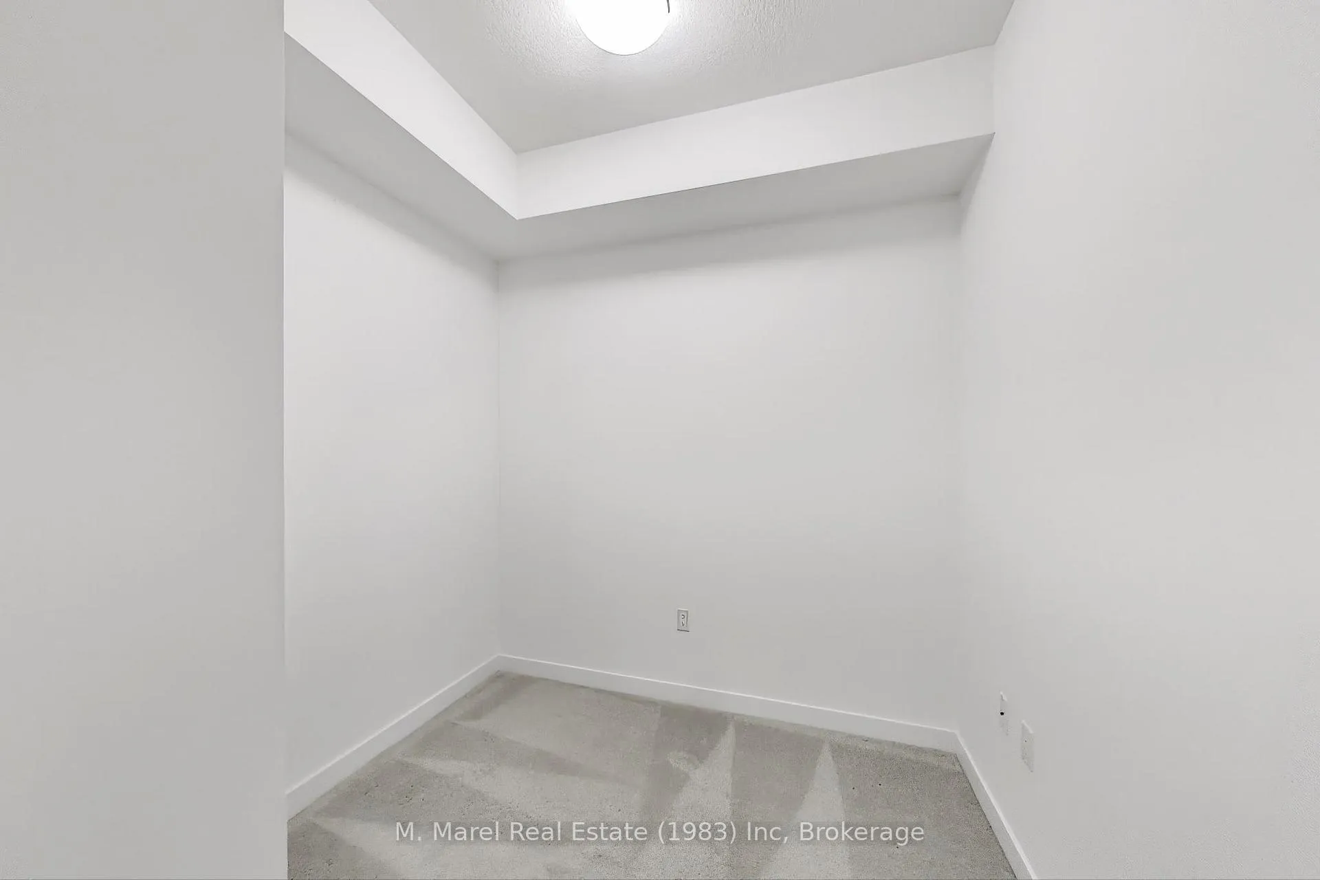 Photo 7 of Unit 223, 101 Shoreview Place, Hamilton, Lakeshore — HOMEH