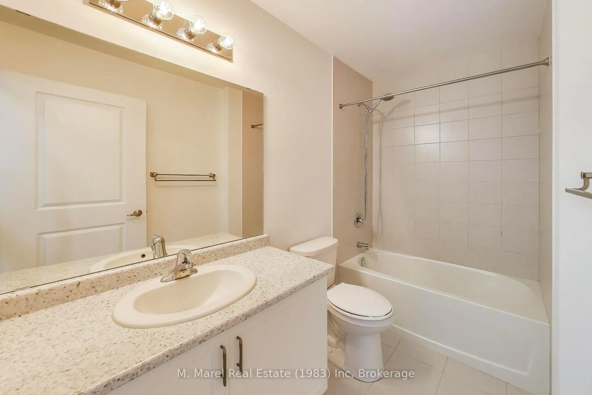 Photo 10 of Unit 223, 101 Shoreview Place, Hamilton, Lakeshore — HOMEH
