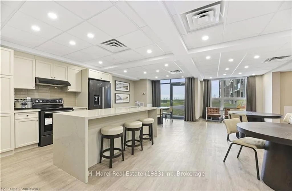 Photo 17 of Unit 223, 101 Shoreview Place, Hamilton, Lakeshore — HOMEH