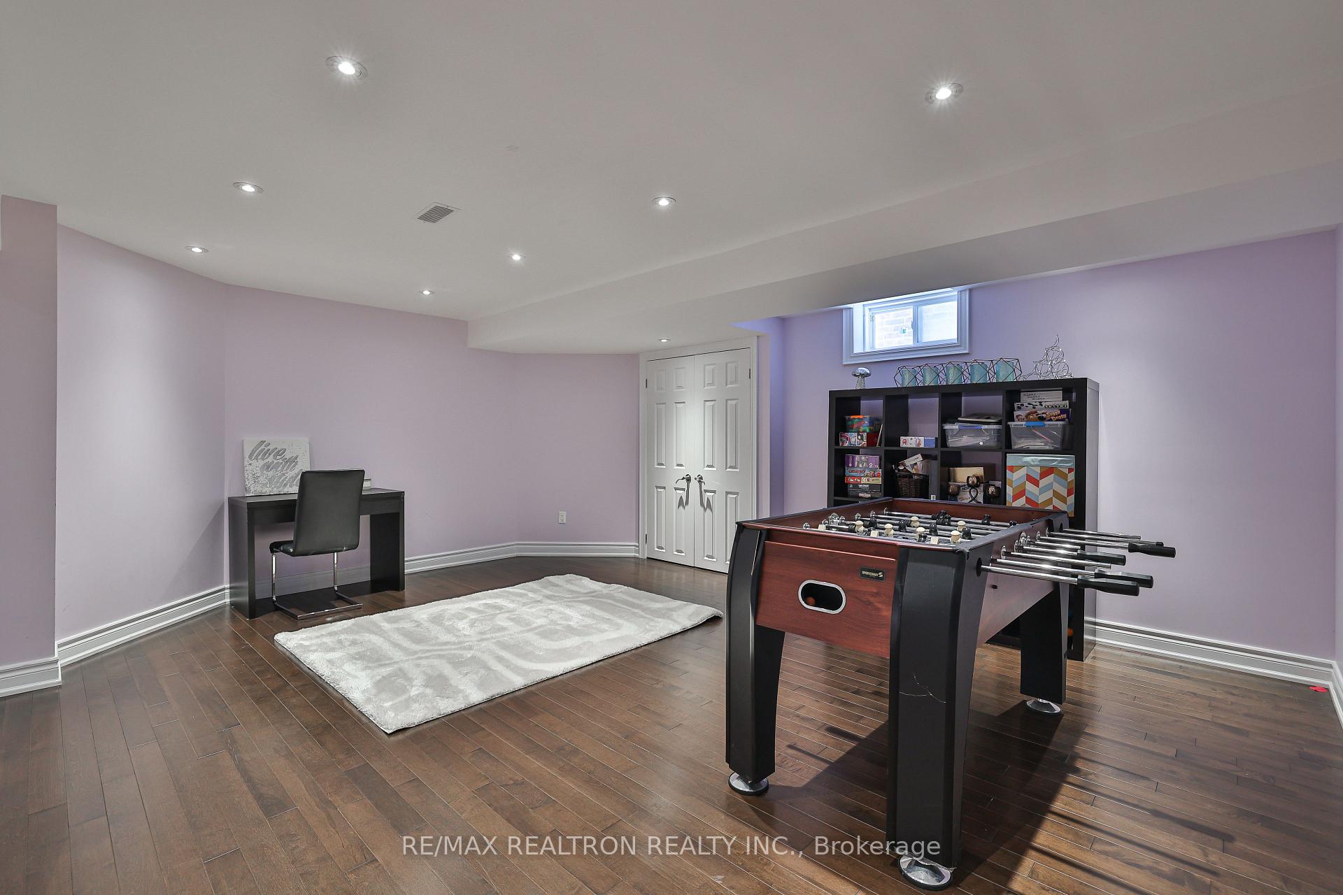 Photo 12 of 94 Halldorson Avenue, Aurora, Bayview Northeast — HOMEH