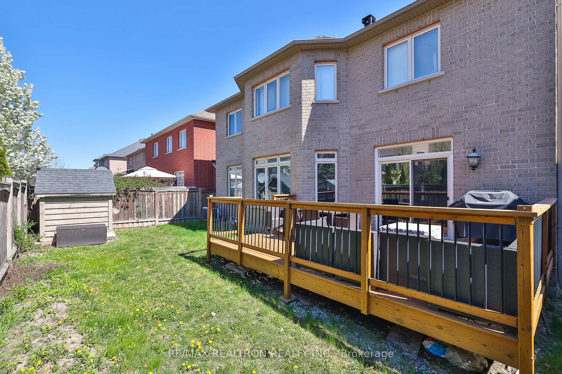 Photo 14 of 94 Halldorson Avenue, Aurora, Bayview Northeast — HOMEH