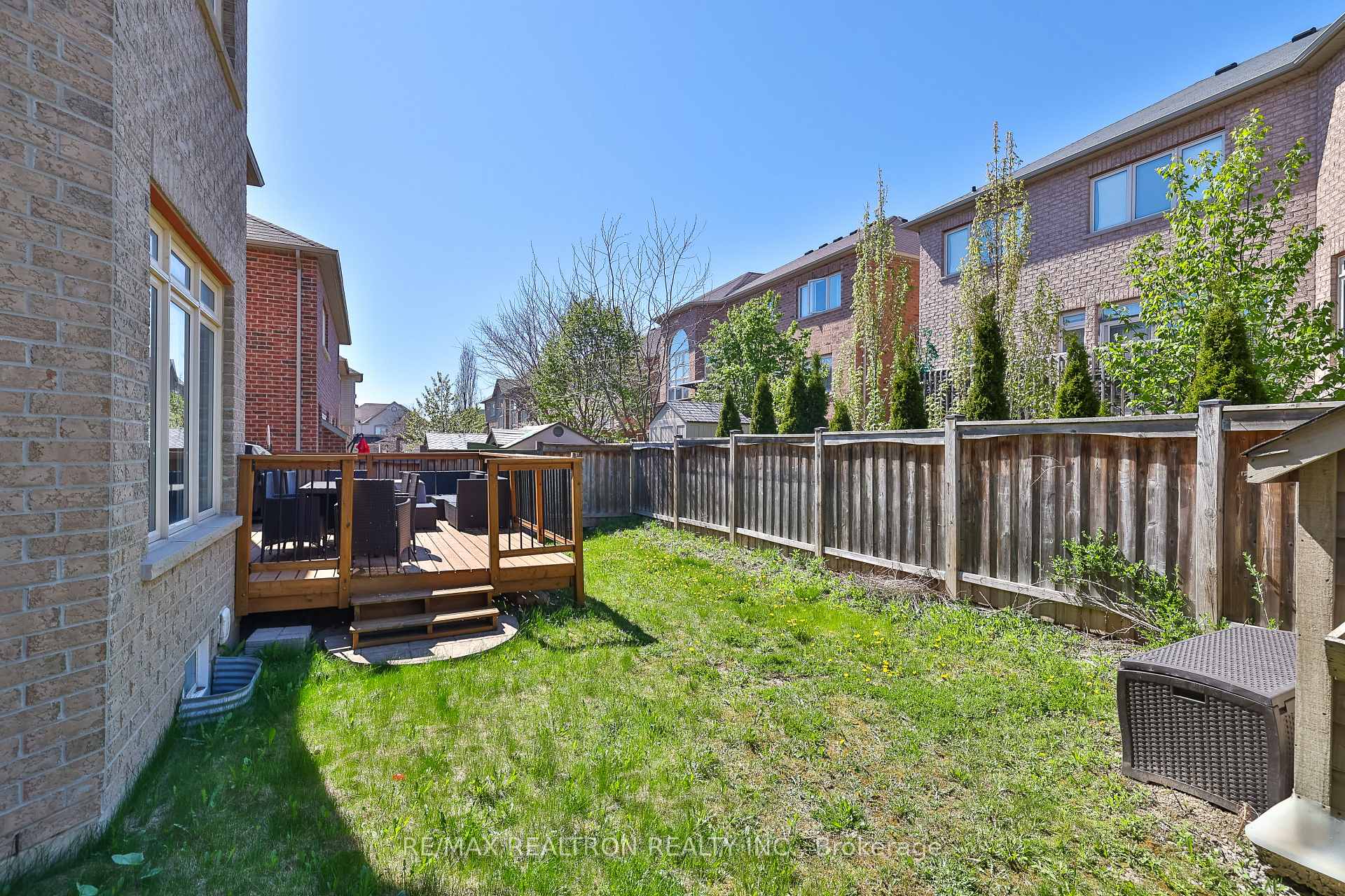 Photo 15 of 94 Halldorson Avenue, Aurora, Bayview Northeast — HOMEH