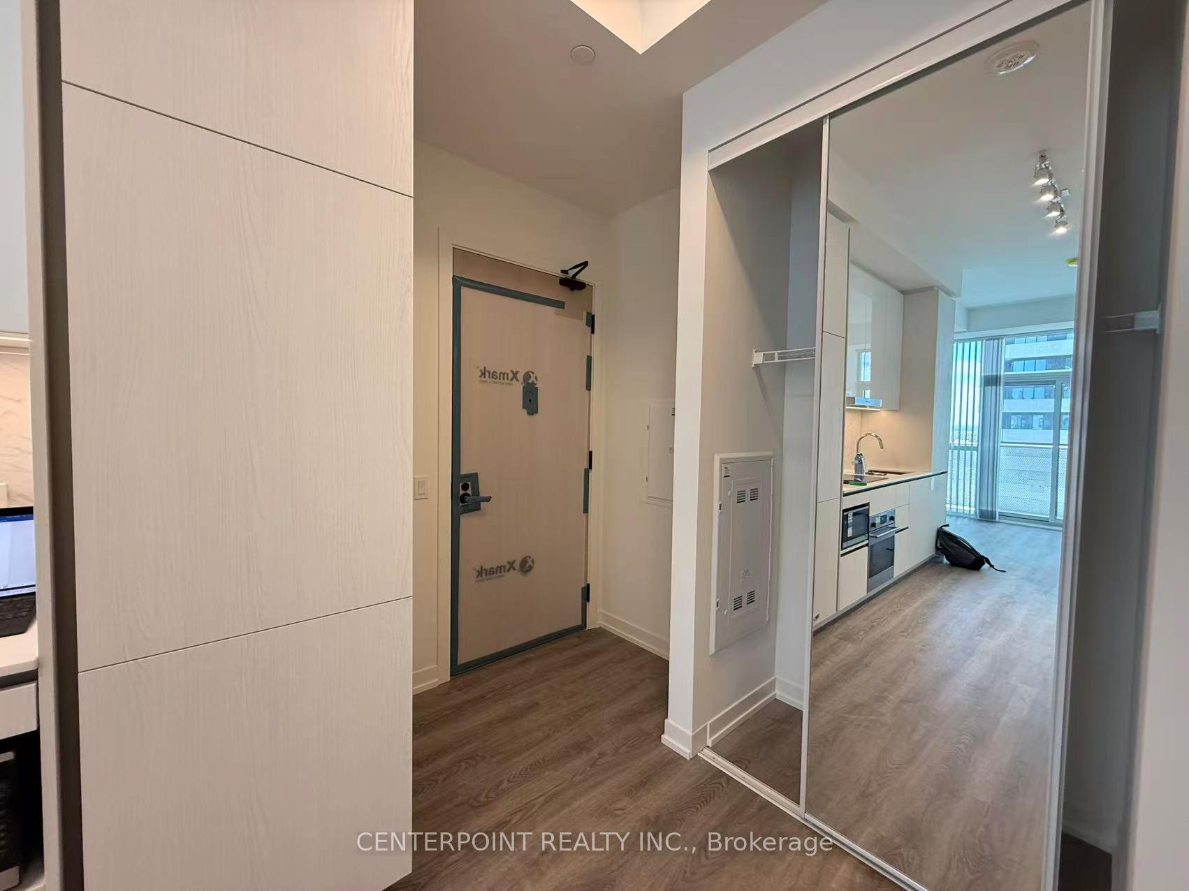 Photo 2 of Unit 2701, 8 Interchange Way, Vaughan, Vaughan Corporate Centre — HOMEH
