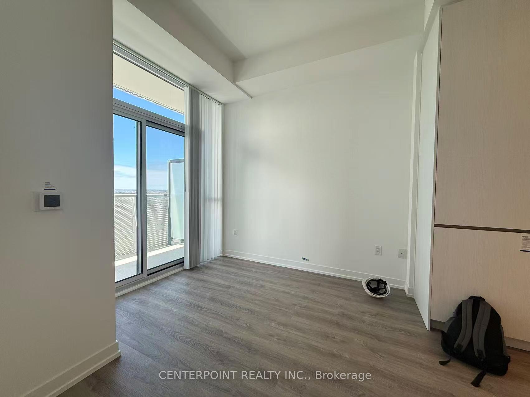 Photo 4 of Unit 2701, 8 Interchange Way, Vaughan, Vaughan Corporate Centre — HOMEH