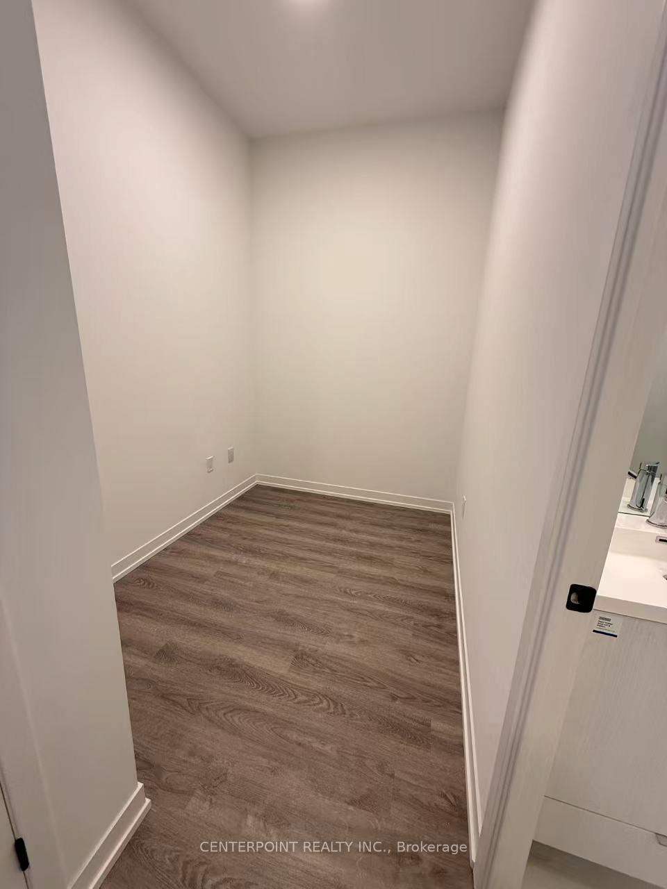 Photo 5 of Unit 2701, 8 Interchange Way, Vaughan, Vaughan Corporate Centre — HOMEH
