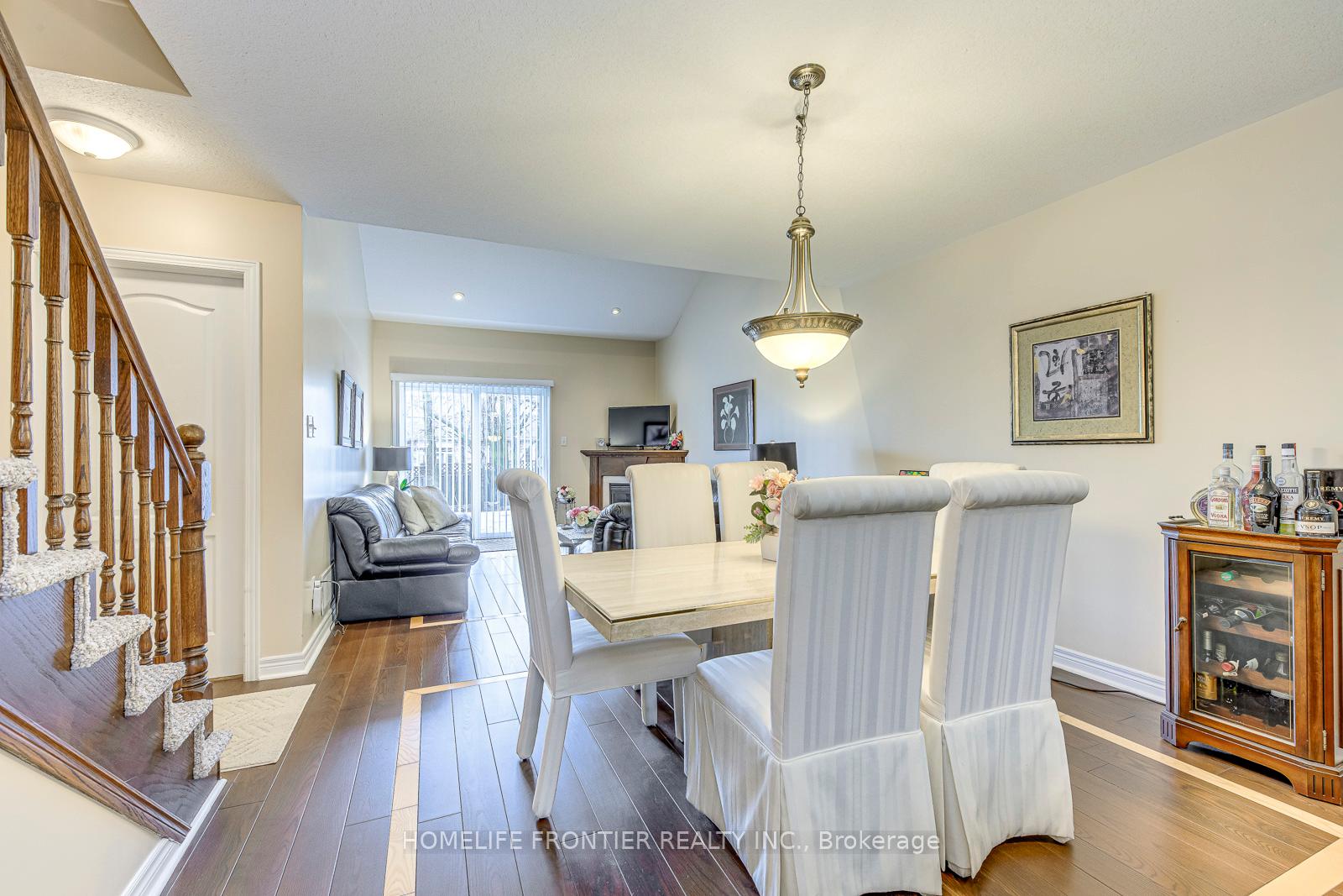 Photo 12 of Unit 16, 90 Oakhampton Trail, Hamilton, Twenty Place — HOMEH
