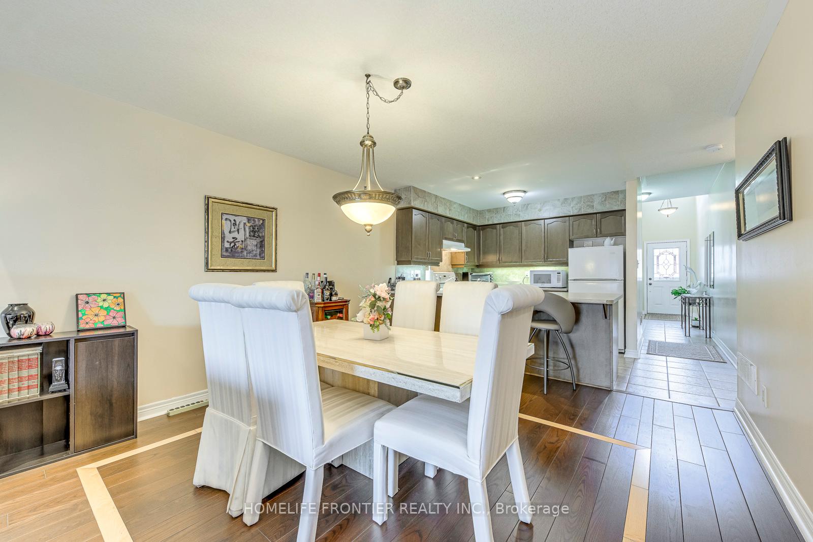 Photo 13 of Unit 16, 90 Oakhampton Trail, Hamilton, Twenty Place — HOMEH